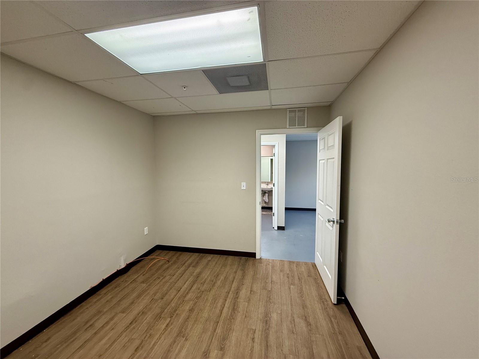 301 COMMERCE CENTER - Commercial Sale