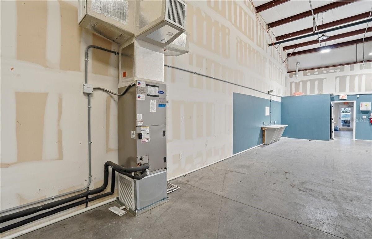 301 COMMERCE CENTER - Commercial Sale