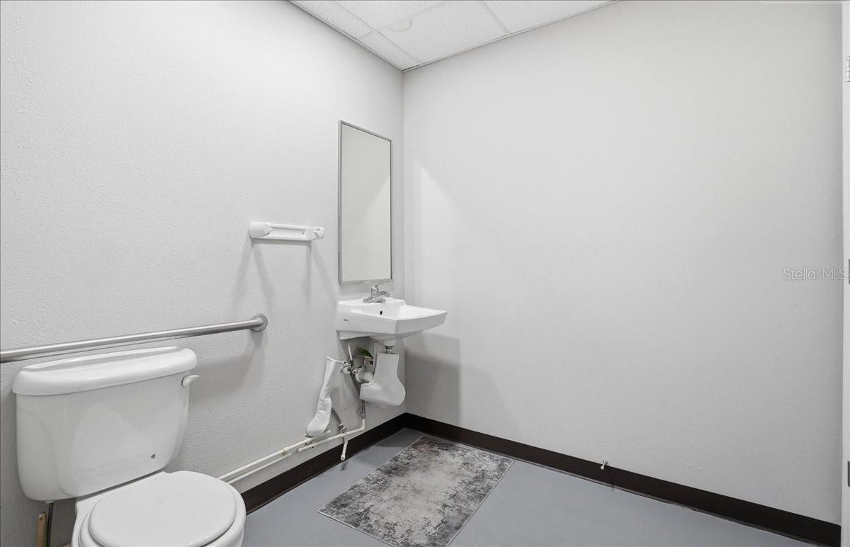 301 COMMERCE CENTER - Commercial Sale