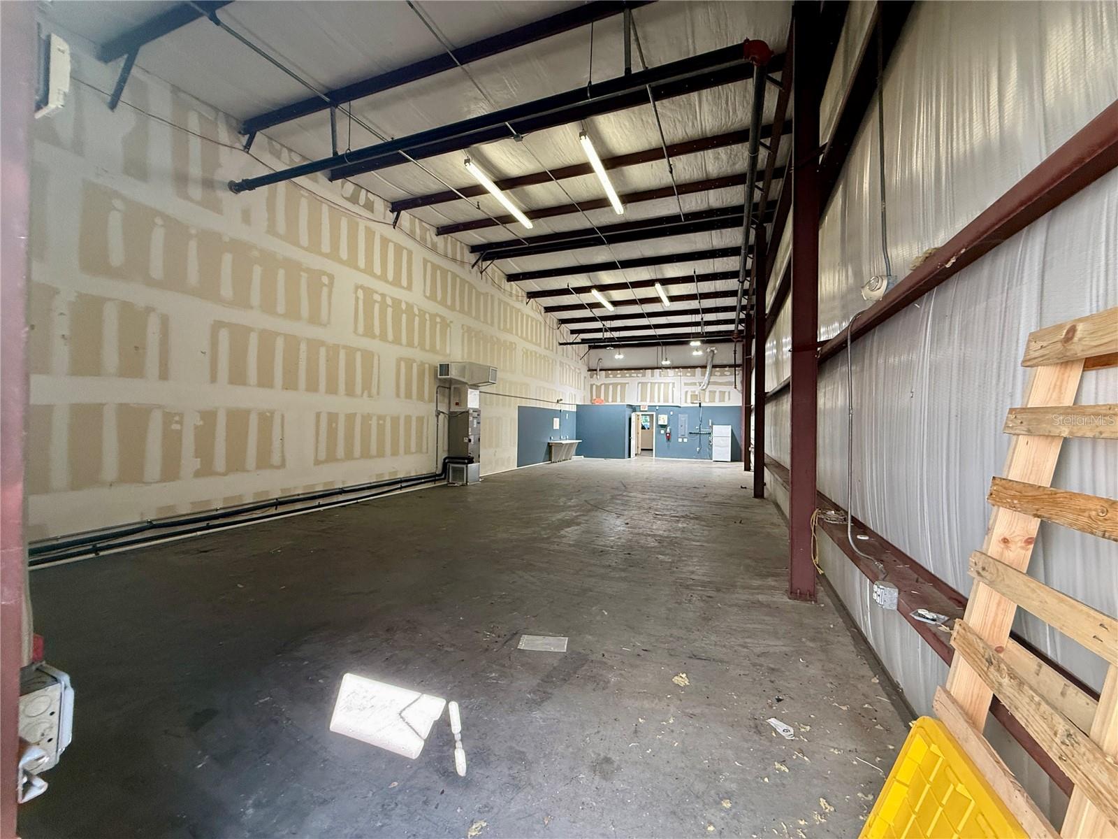 301 COMMERCE CENTER - Commercial Sale