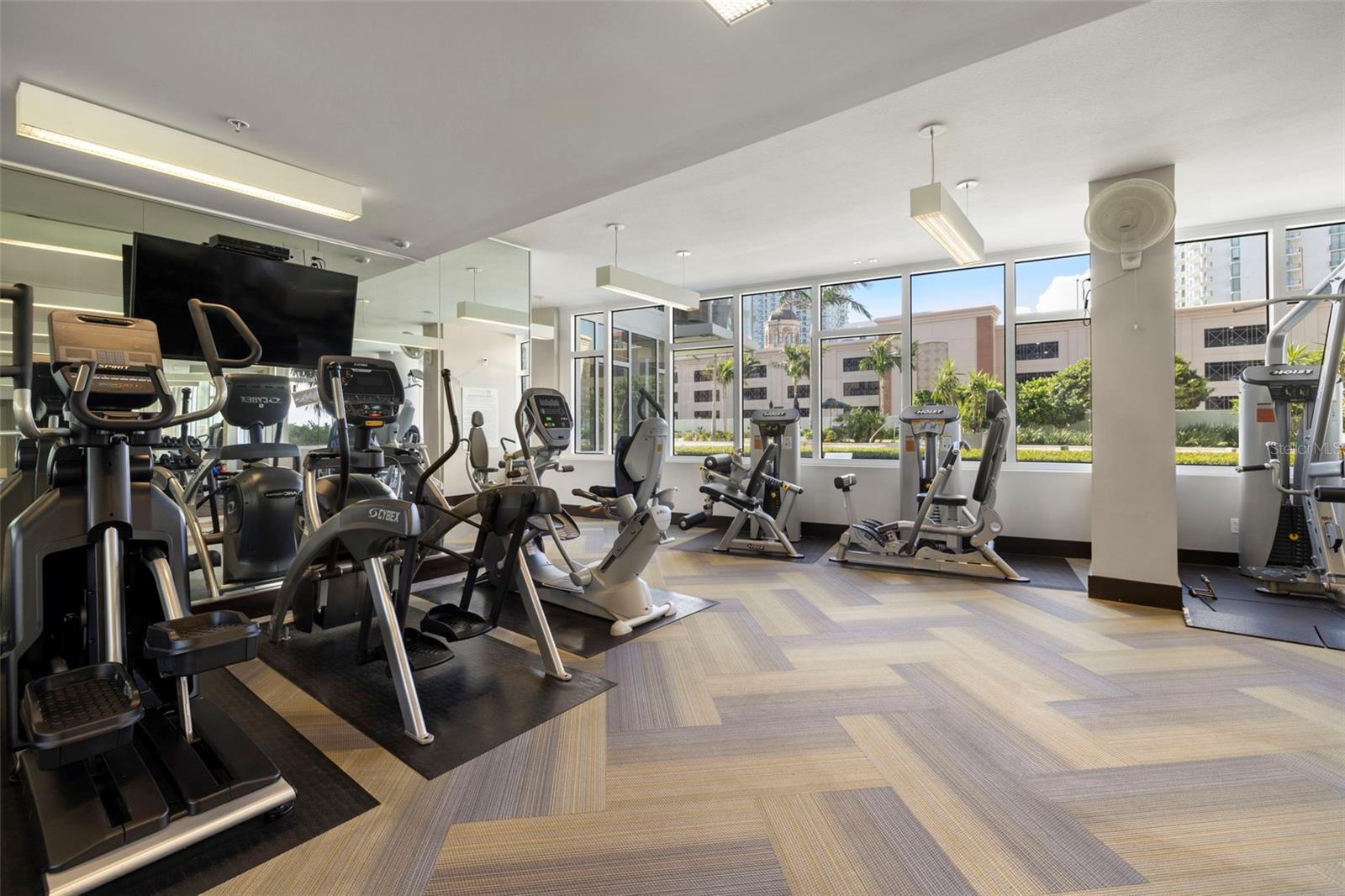 SIGNATURE PLACE CONDO - Residential Lease