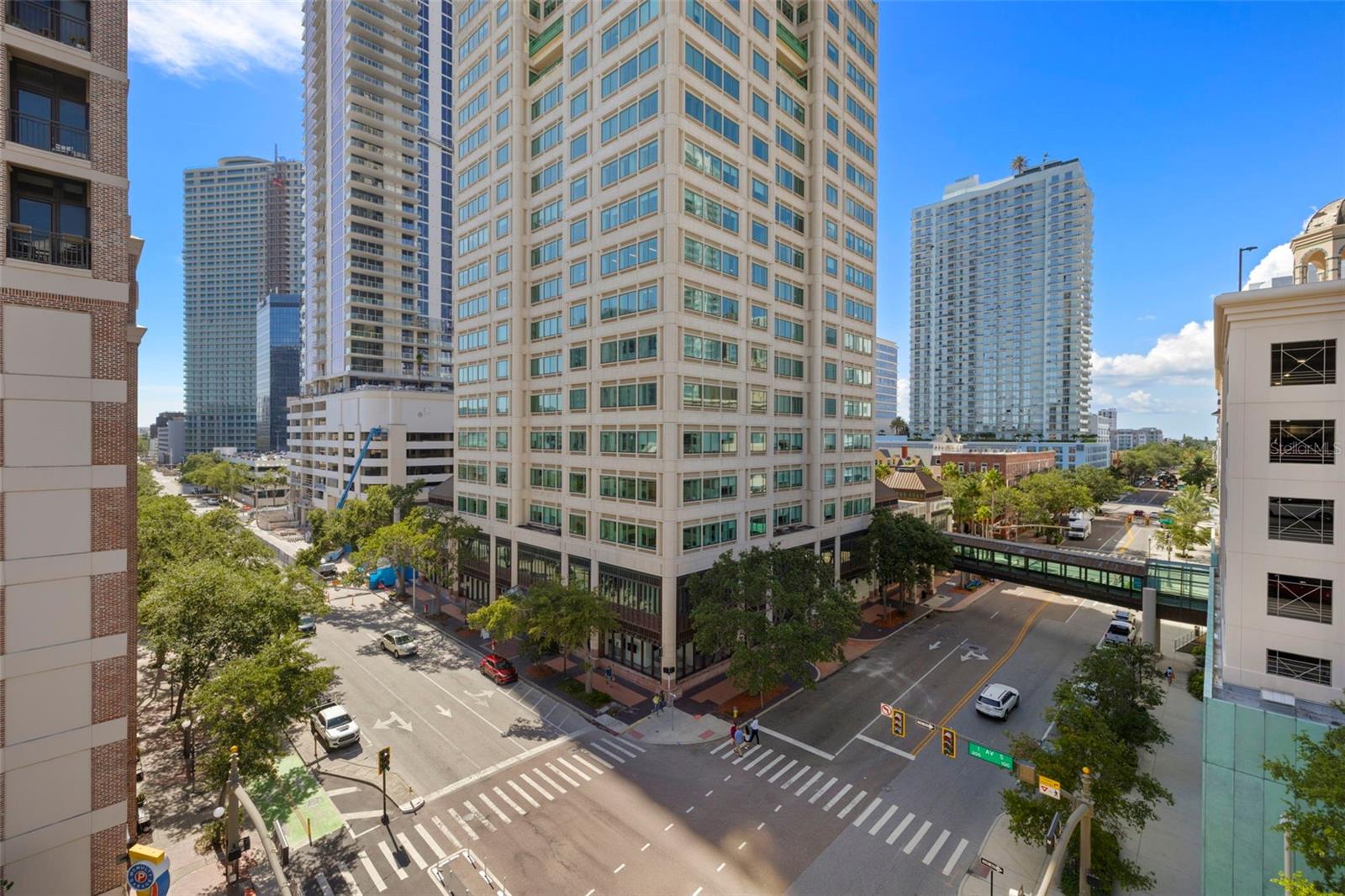 SIGNATURE PLACE CONDO - Residential Lease