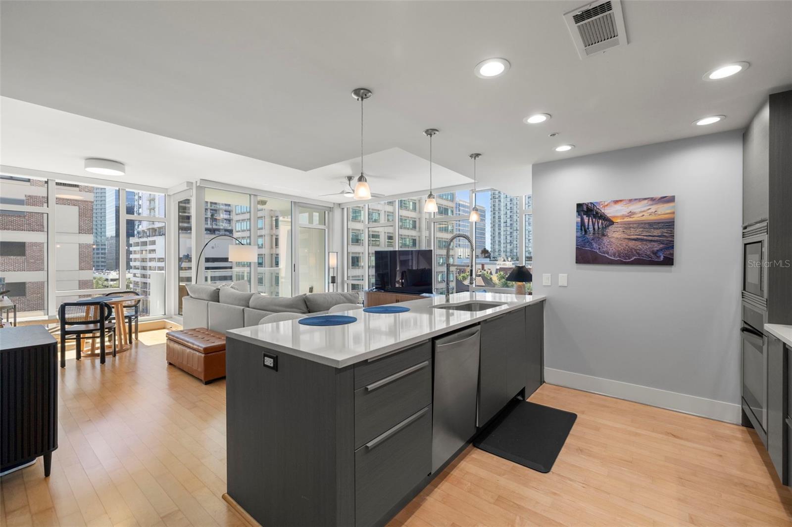 SIGNATURE PLACE CONDO - Residential Lease