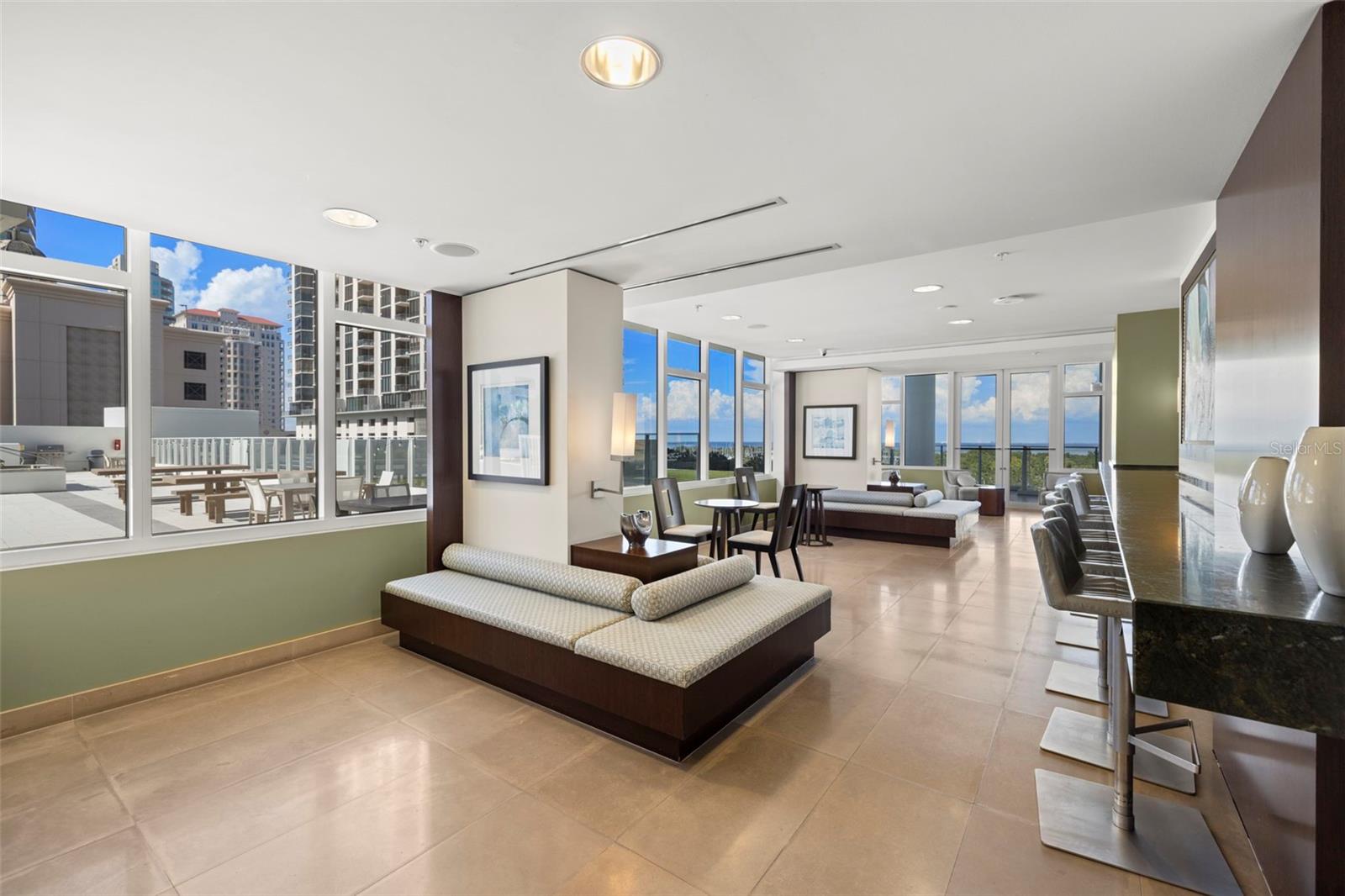 SIGNATURE PLACE CONDO - Residential Lease