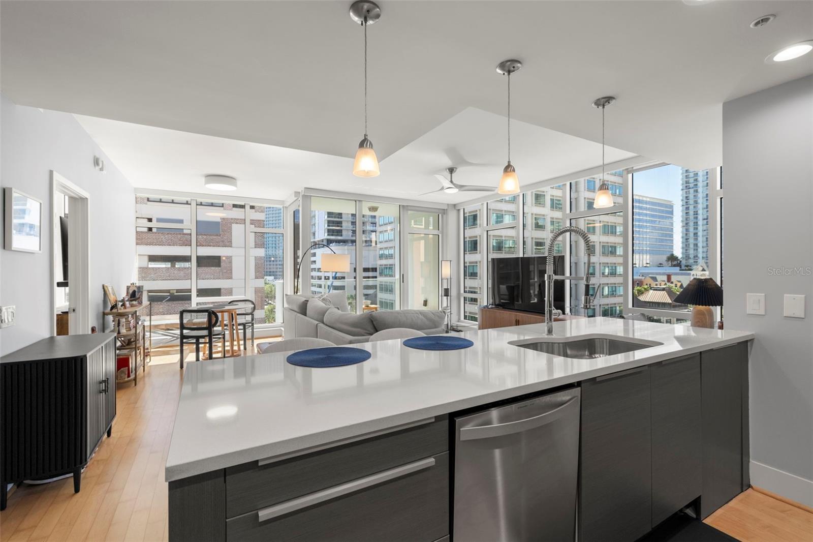 SIGNATURE PLACE CONDO - Residential Lease