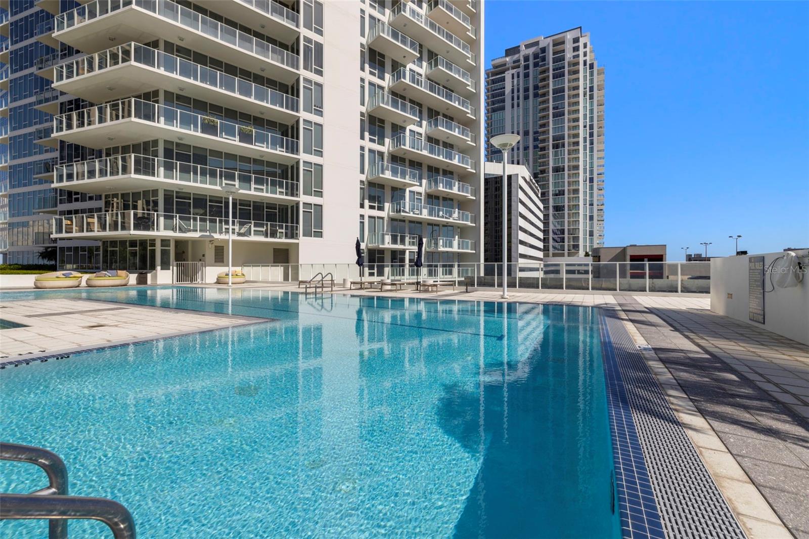 SIGNATURE PLACE CONDO - Residential Lease