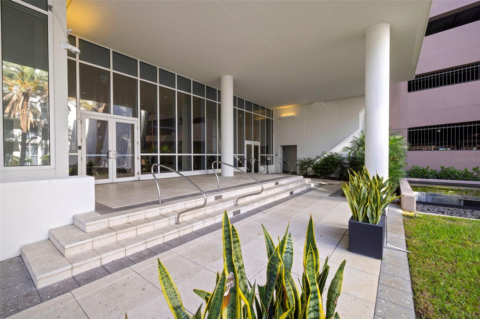 SIGNATURE PLACE CONDO - Residential Lease