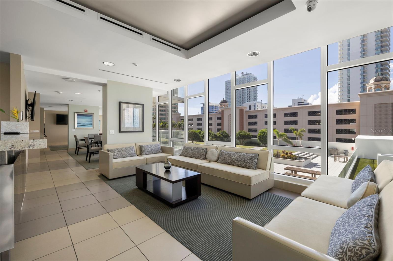 SIGNATURE PLACE CONDO - Residential Lease