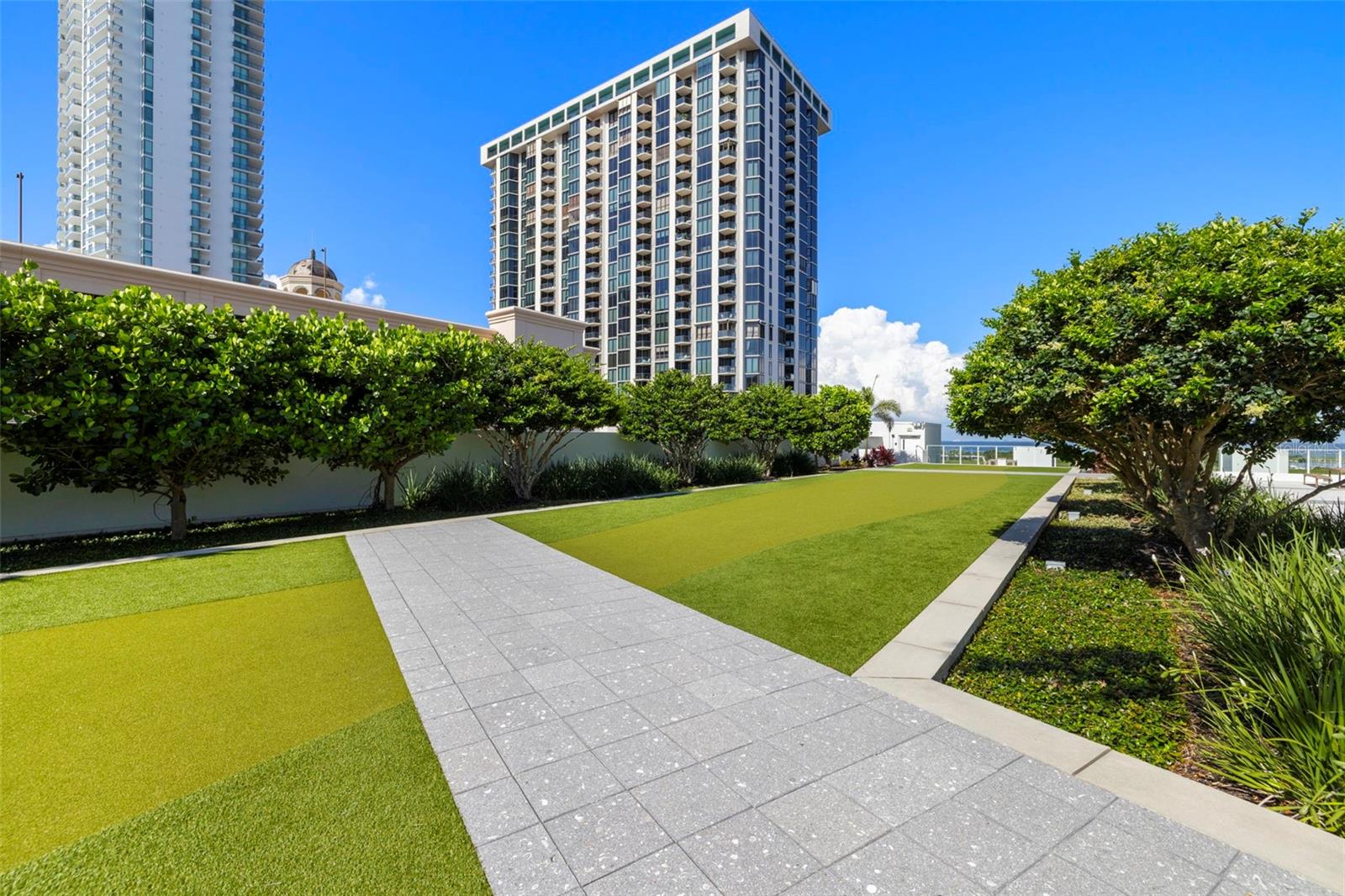 SIGNATURE PLACE CONDO - Residential Lease