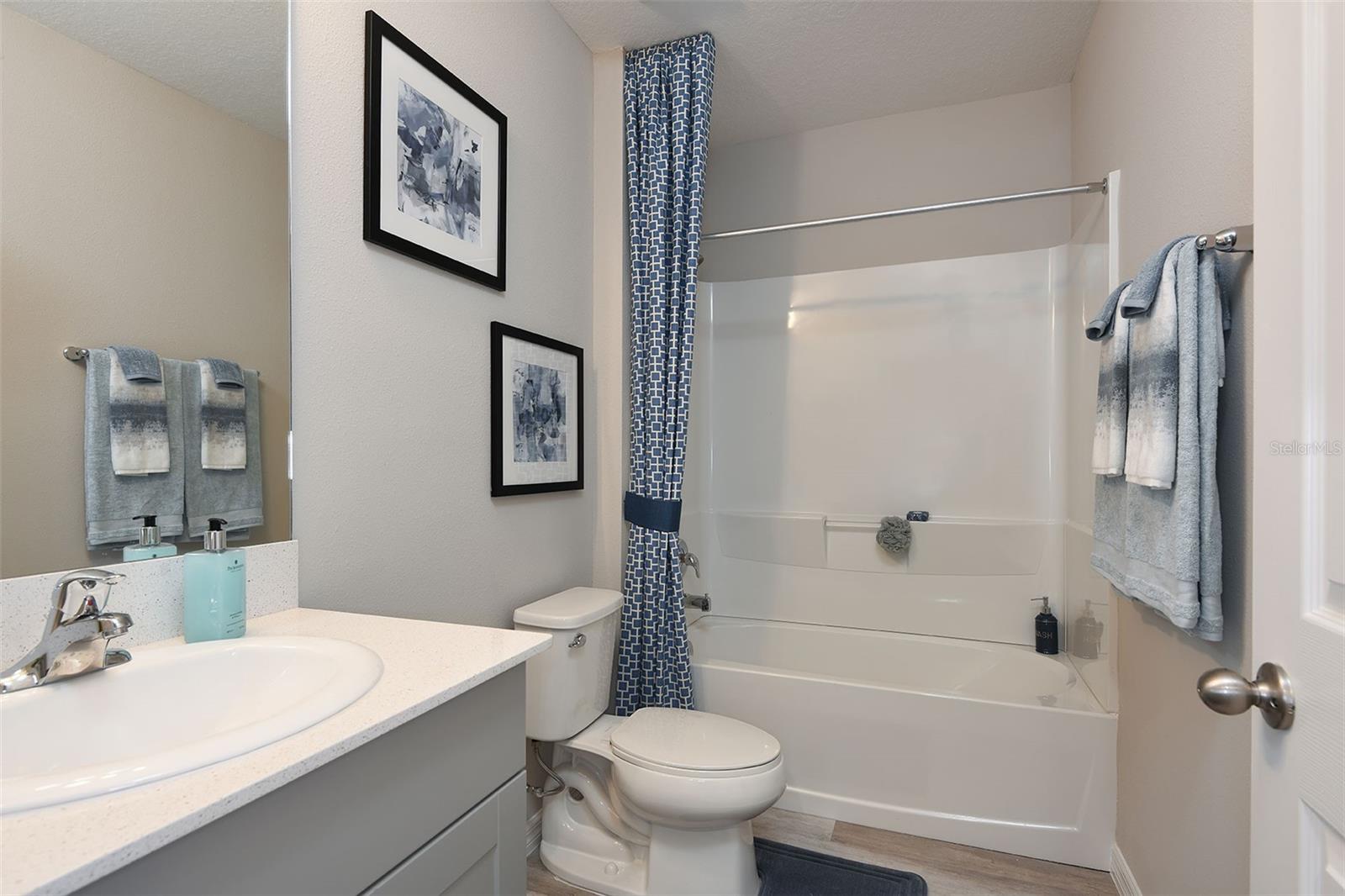 DAVIS LANDING - Residential