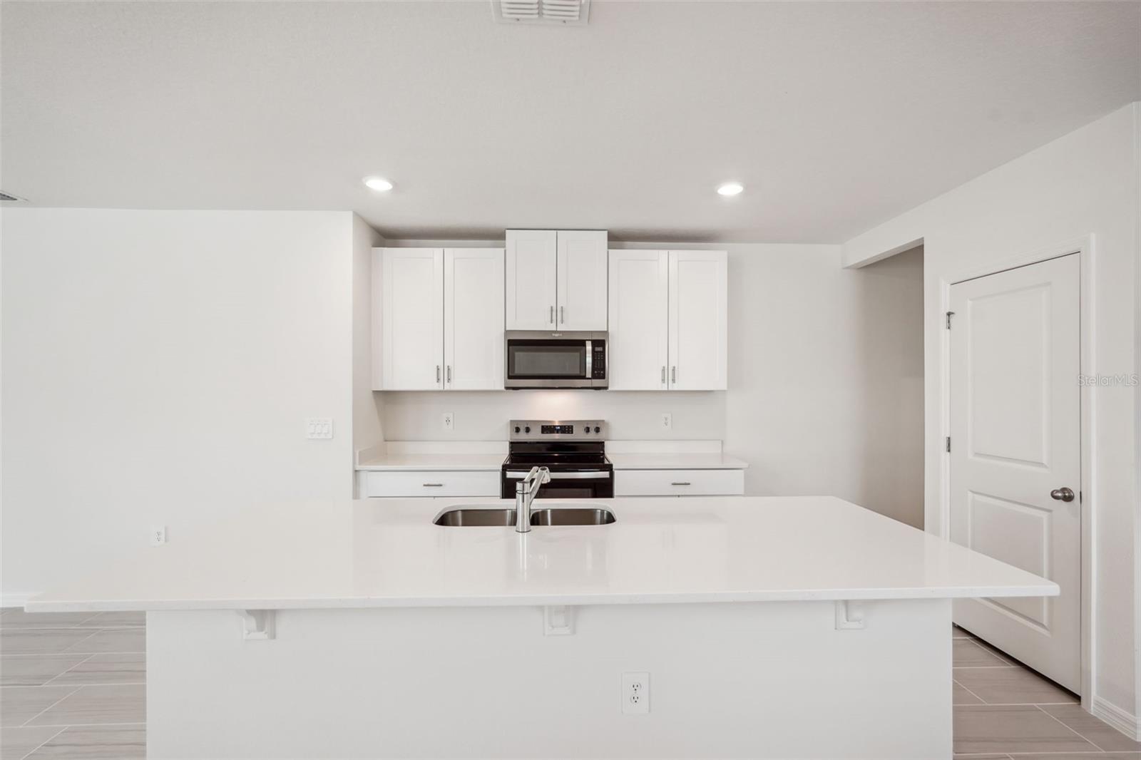 113 WHITELAND BEND