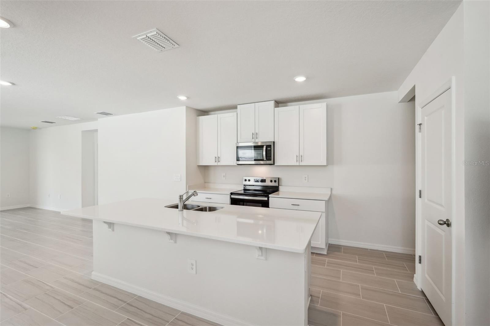 113 WHITELAND BEND