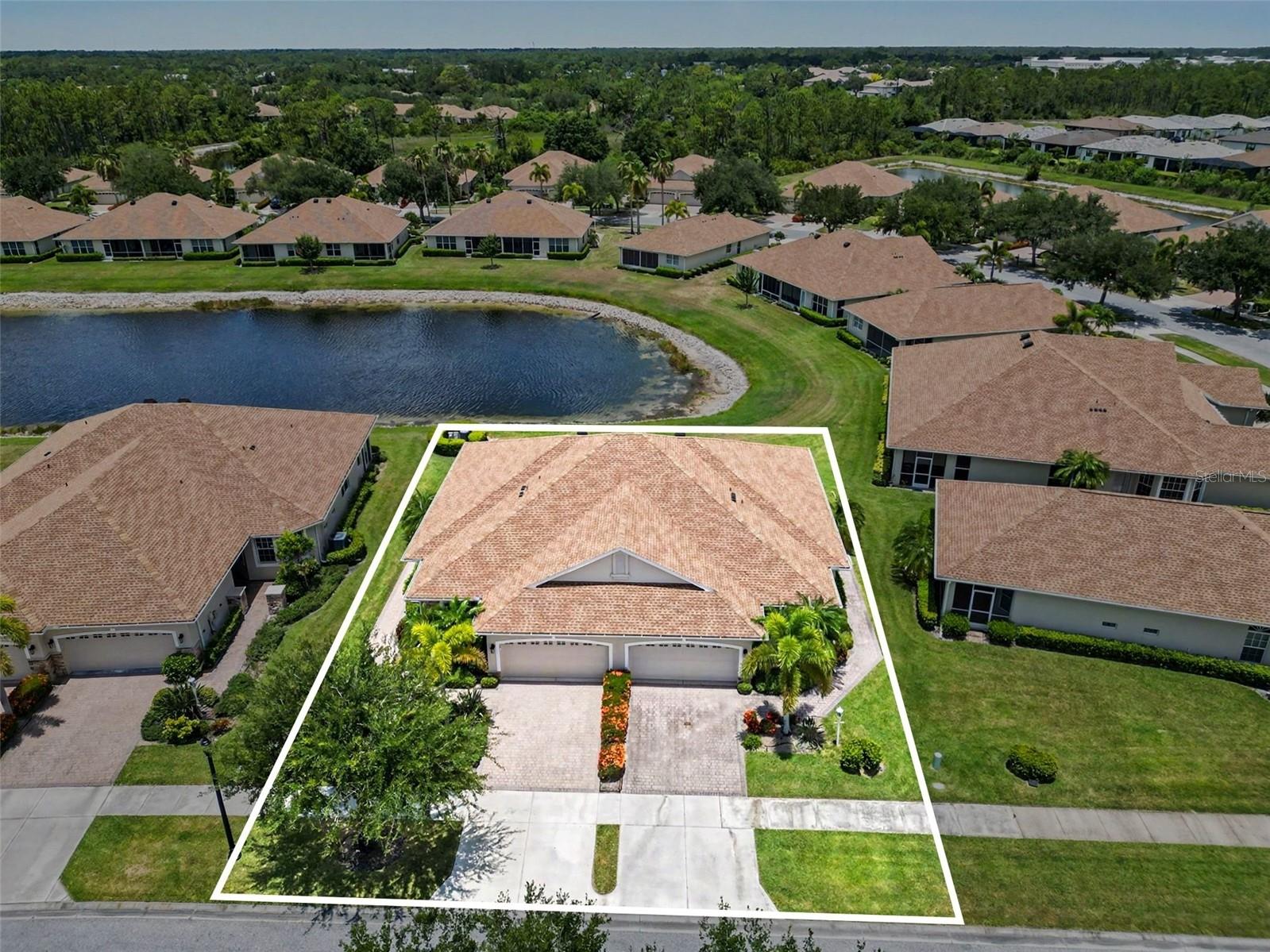 2593 COTTONWOOD LANE