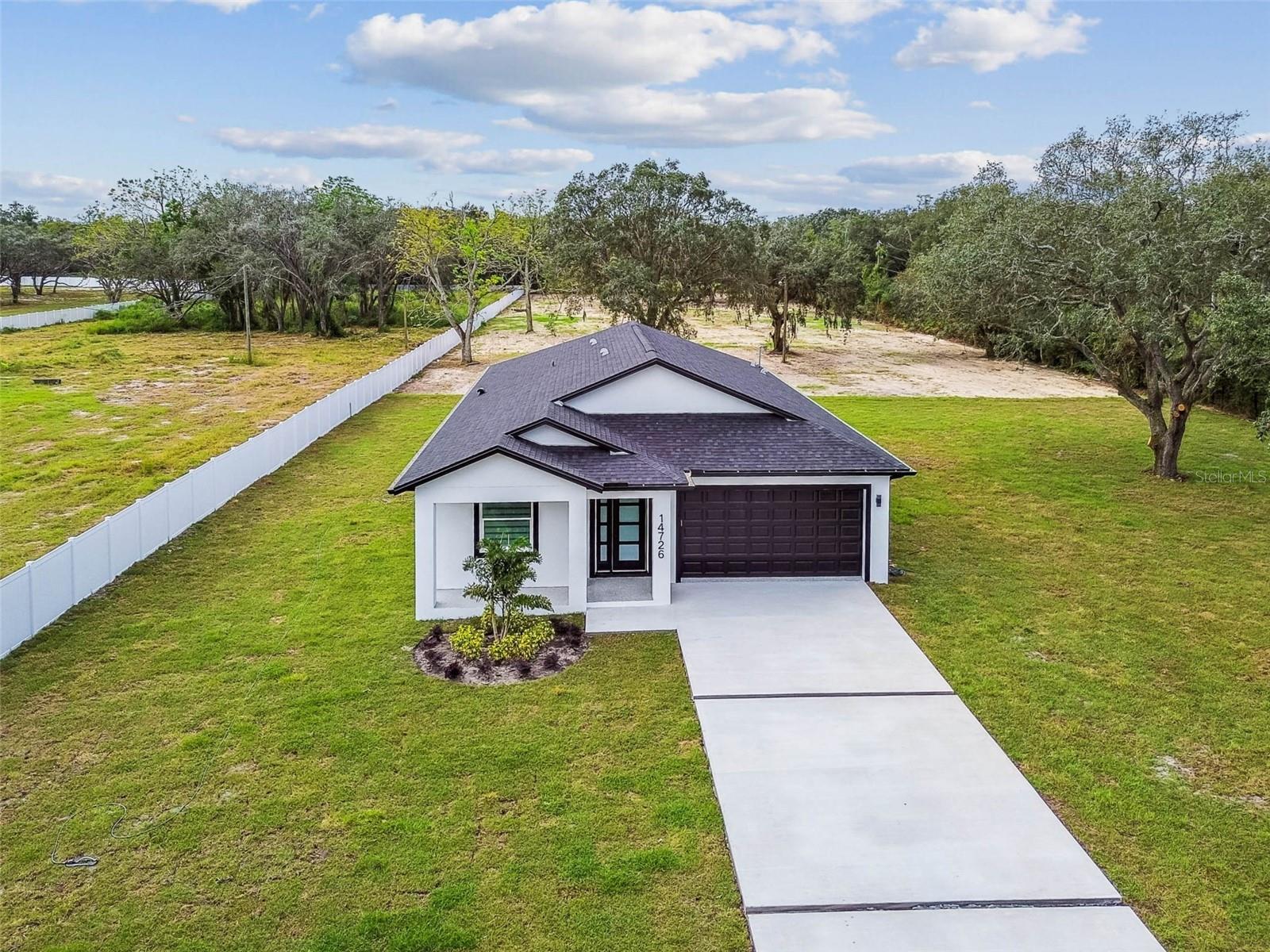 JEAN VAN FARMS - Residential