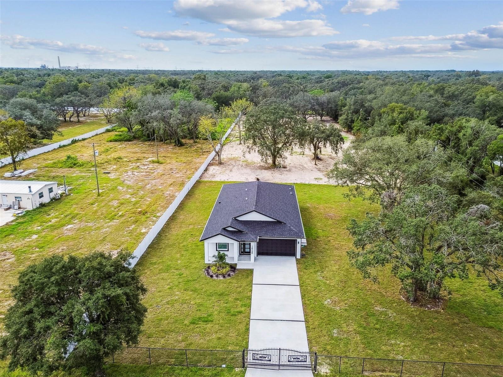 JEAN VAN FARMS - Residential