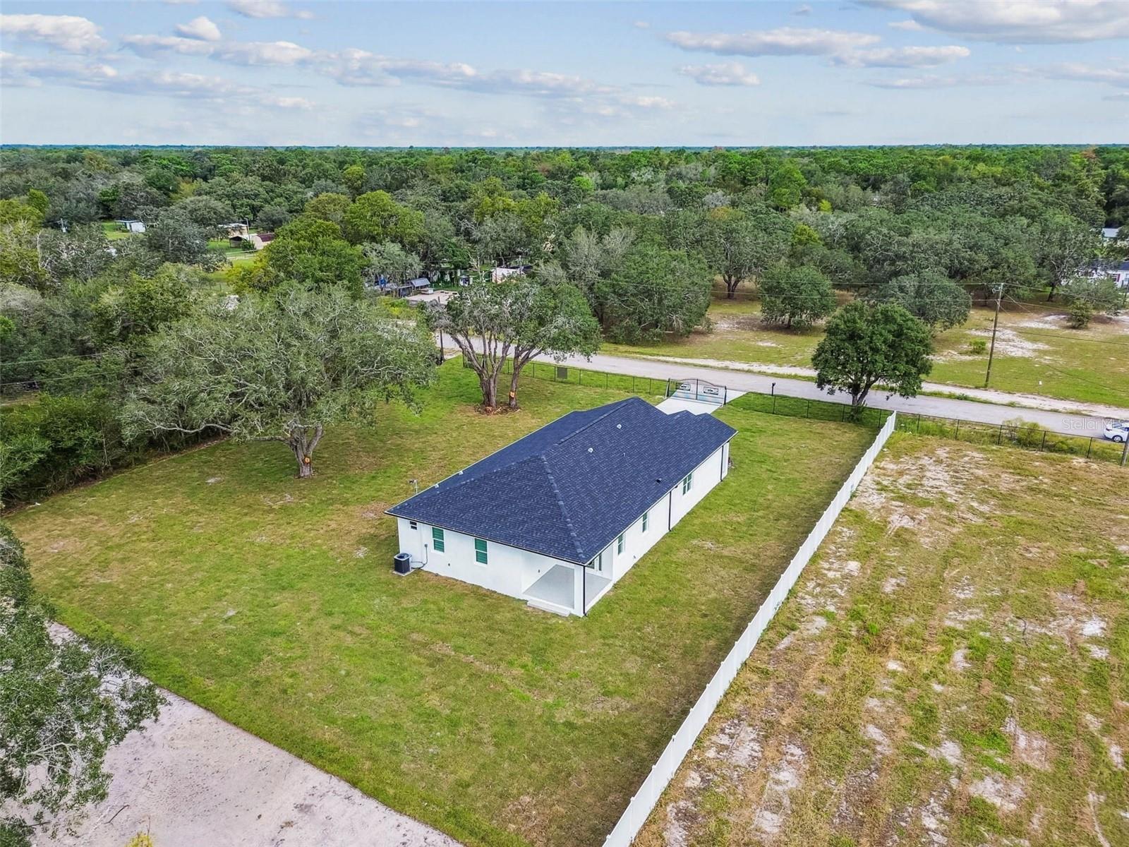 JEAN VAN FARMS - Residential