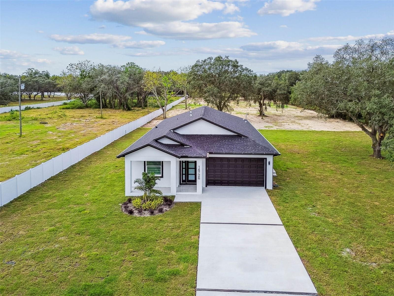 JEAN VAN FARMS - Residential