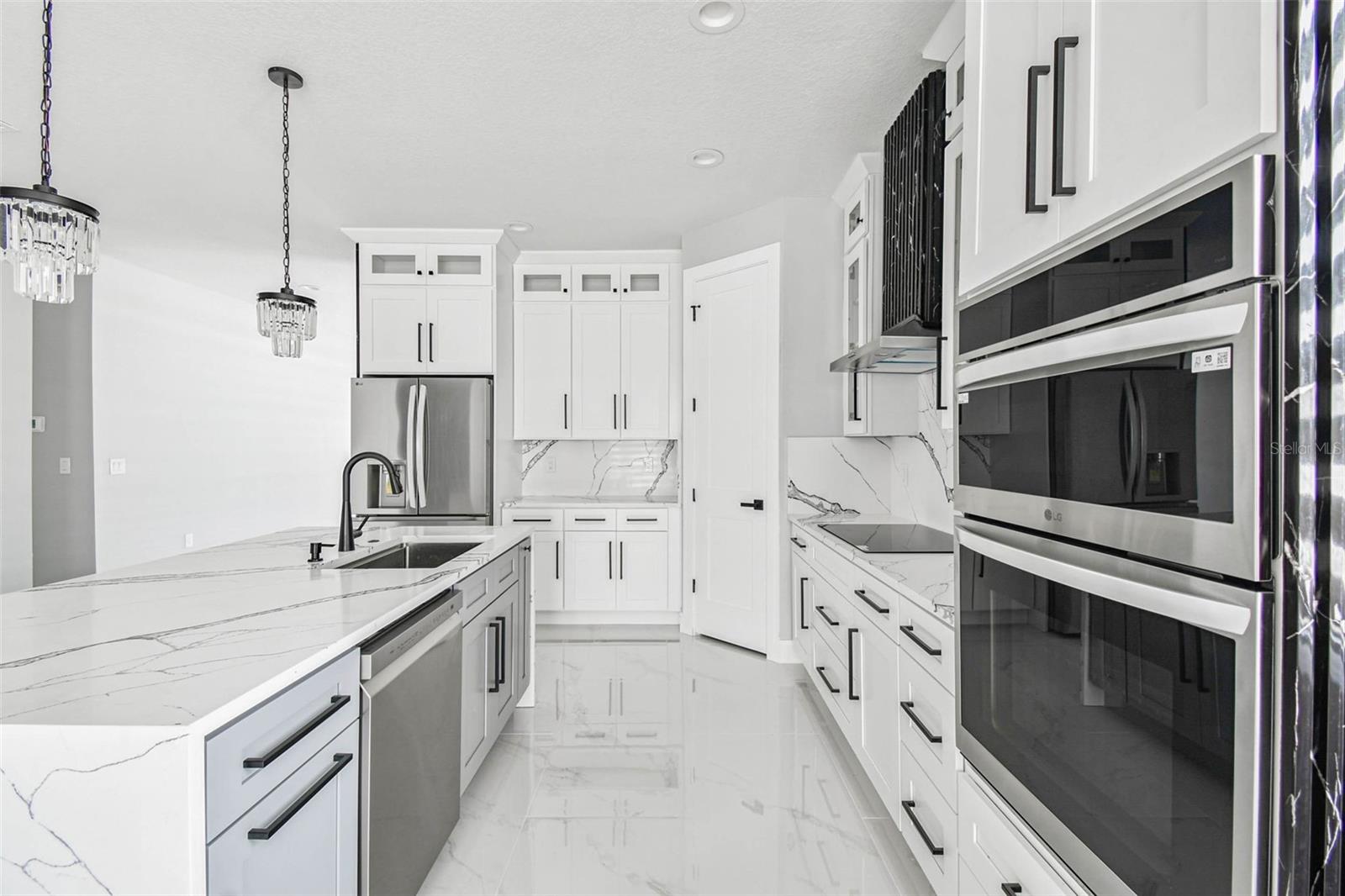 JEAN VAN FARMS - Residential