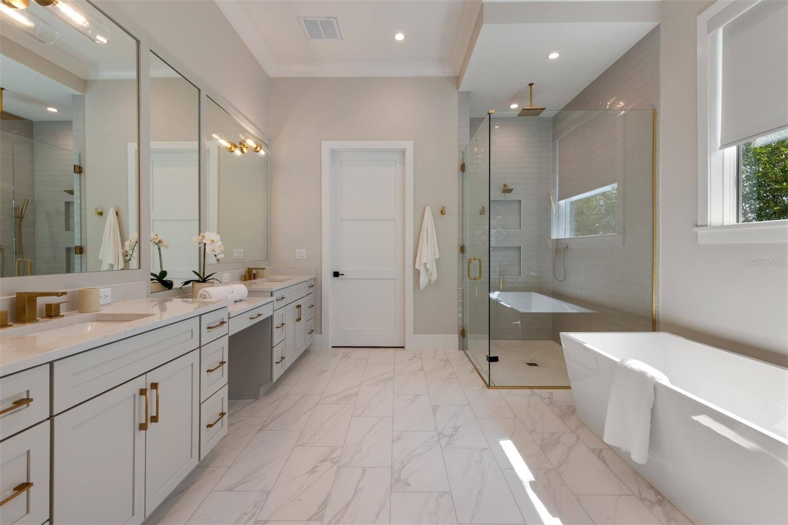 LAKE SHEEN SOUND - Residential