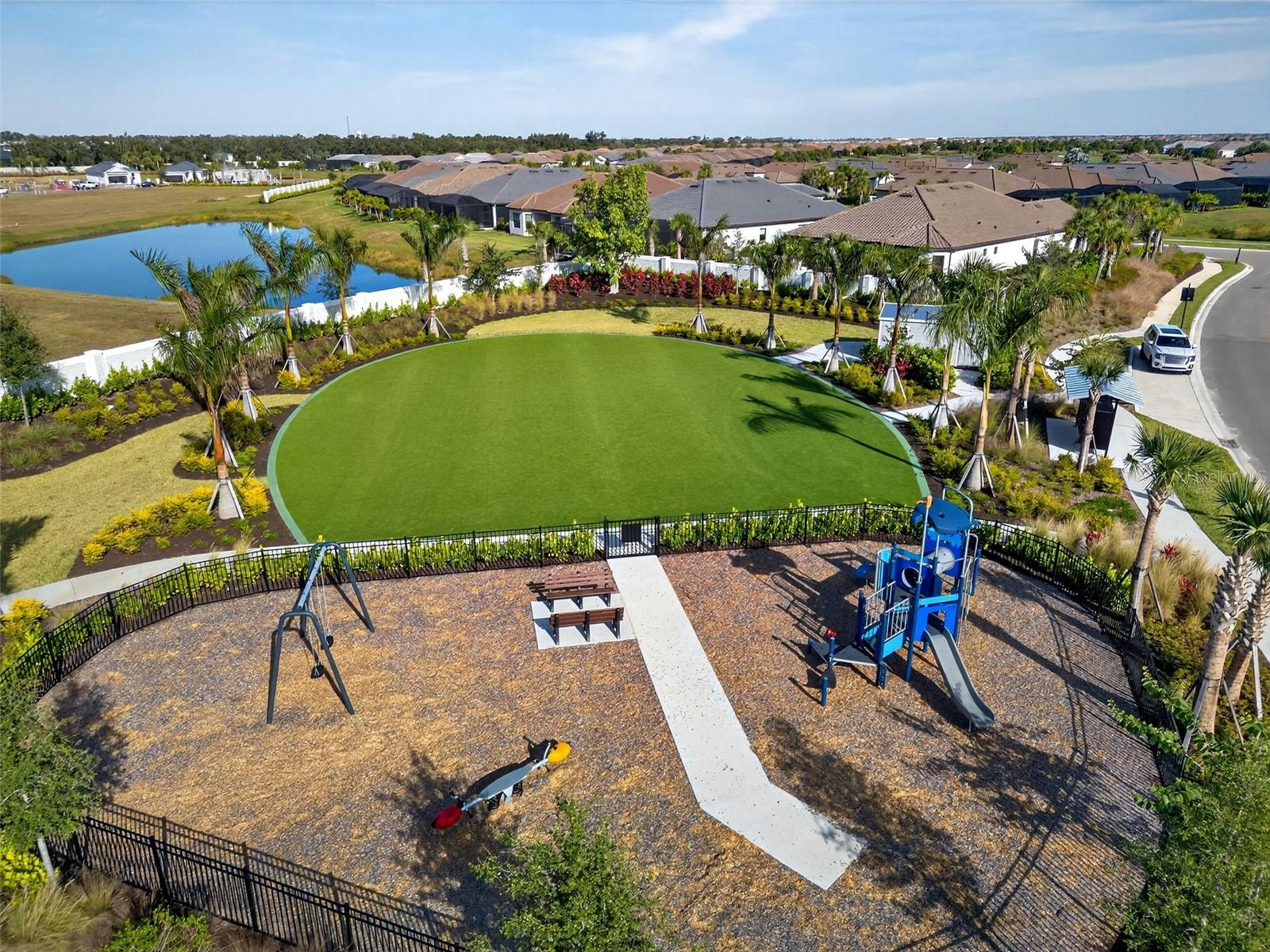 AZARIO ESPLANADE PH V - Residential