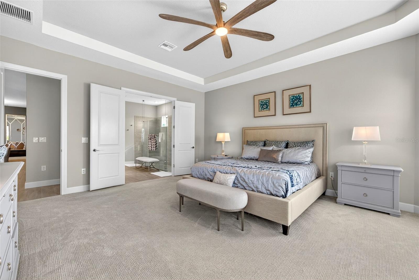 AZARIO ESPLANADE PH V - Residential