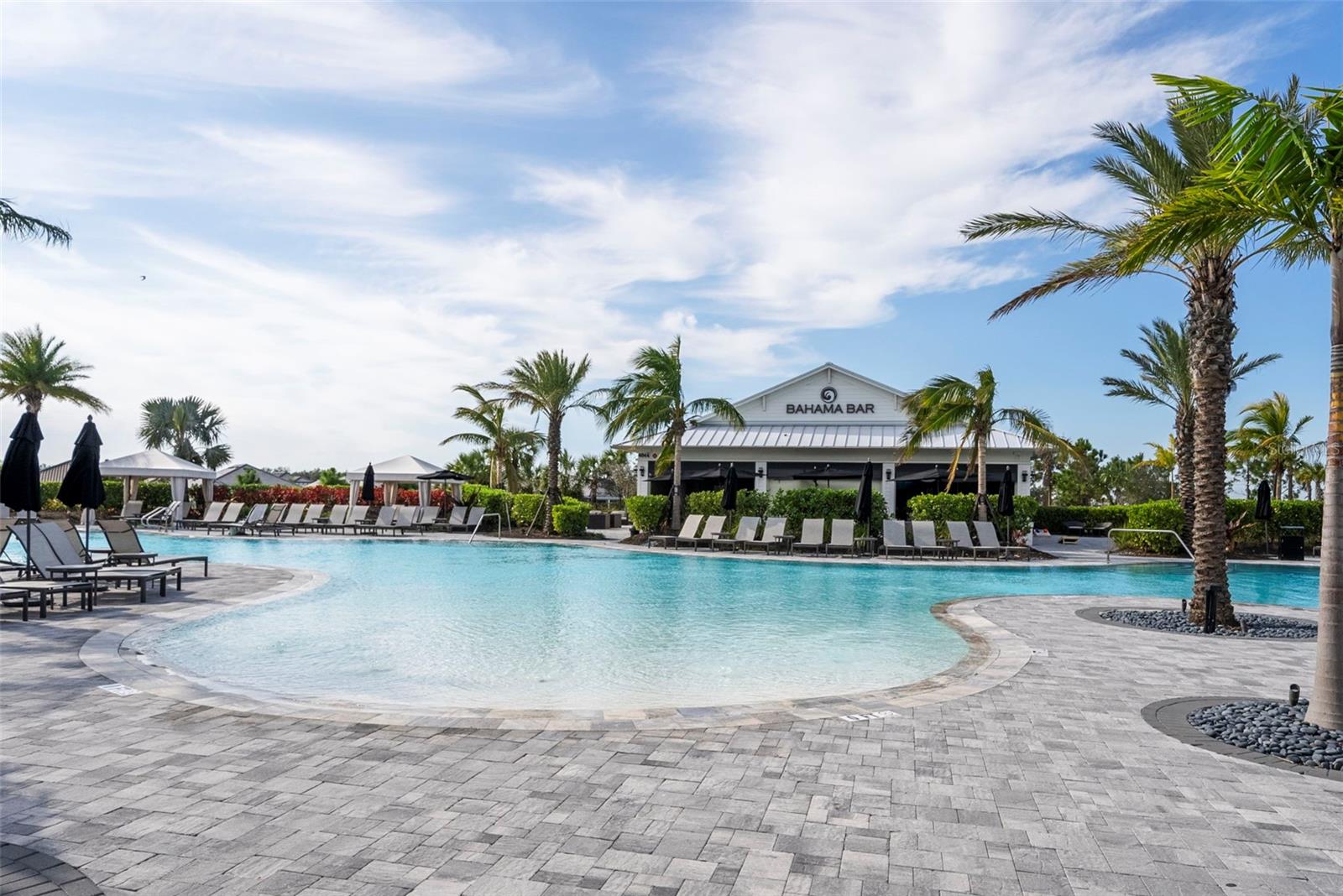 AZARIO ESPLANADE PH V - Residential