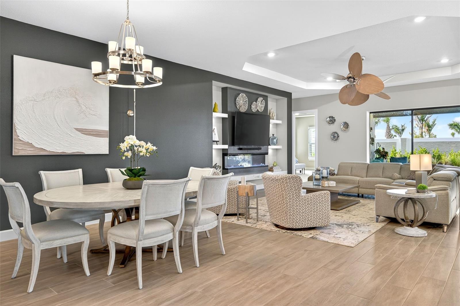 AZARIO ESPLANADE PH V - Residential