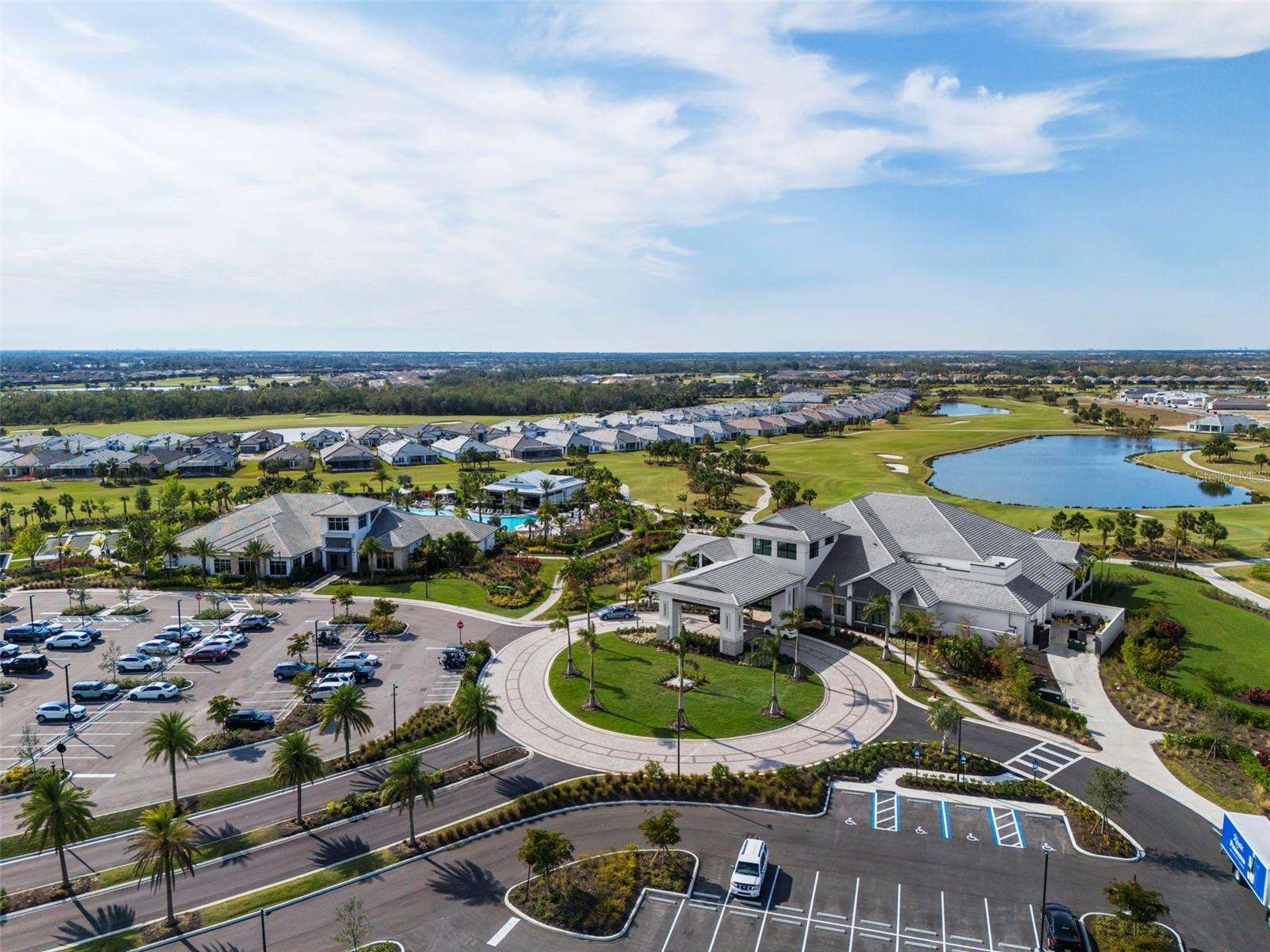 AZARIO ESPLANADE PH V - Residential