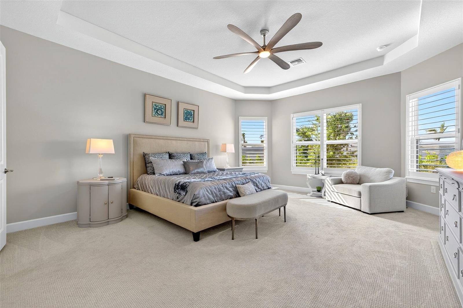 AZARIO ESPLANADE PH V - Residential