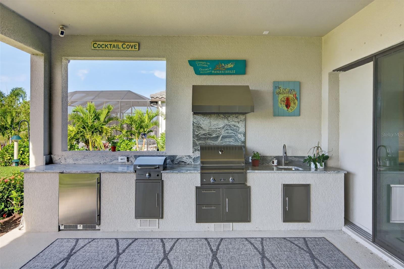 AZARIO ESPLANADE PH V - Residential