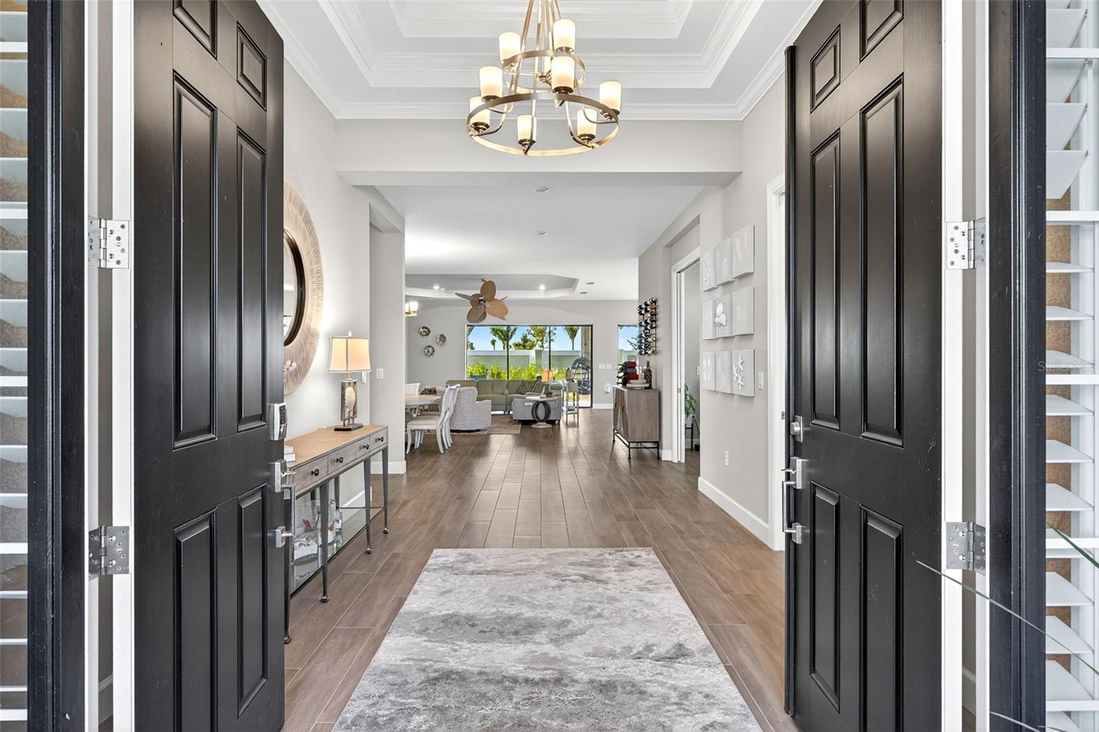 AZARIO ESPLANADE PH V - Residential