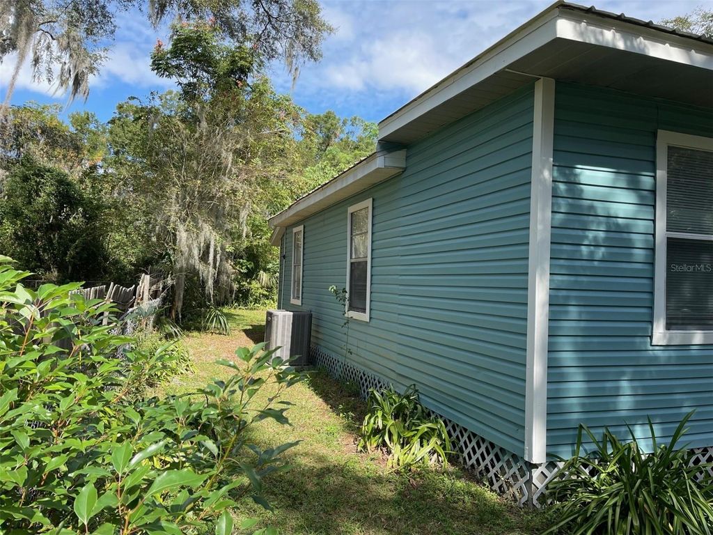 Photo of 2211 SW 1st Street, Ocala, FL 34475 (MLS # OM718690)