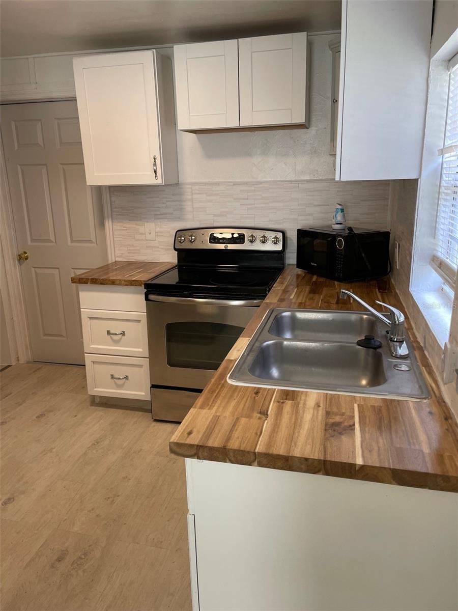 WEST END - Residential