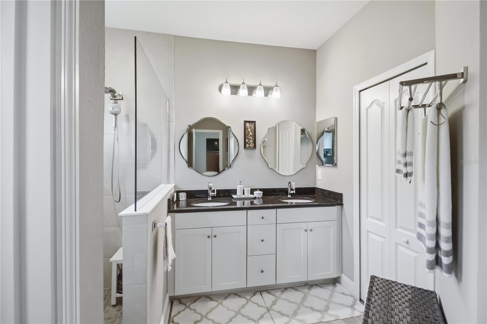 VICENZA PH 1 - Residential