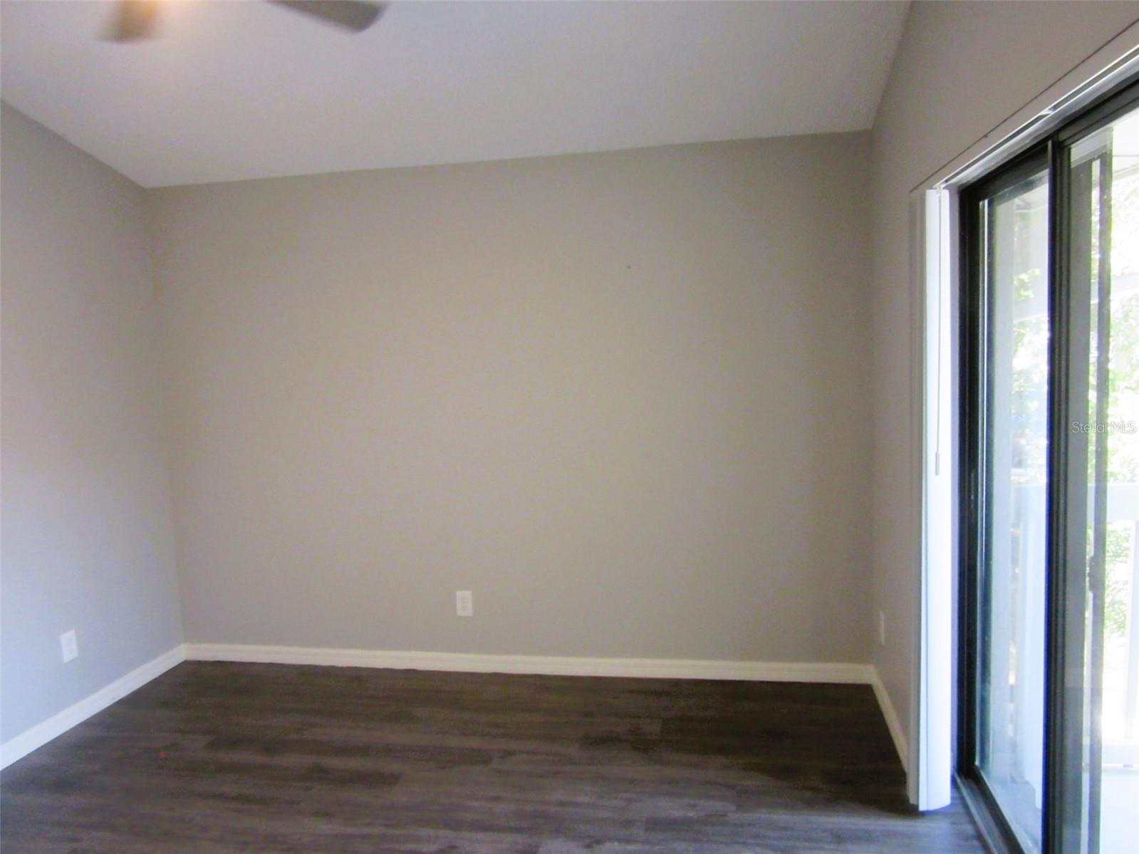 NEWPORT GLEN CONDO PH 01 - Residential