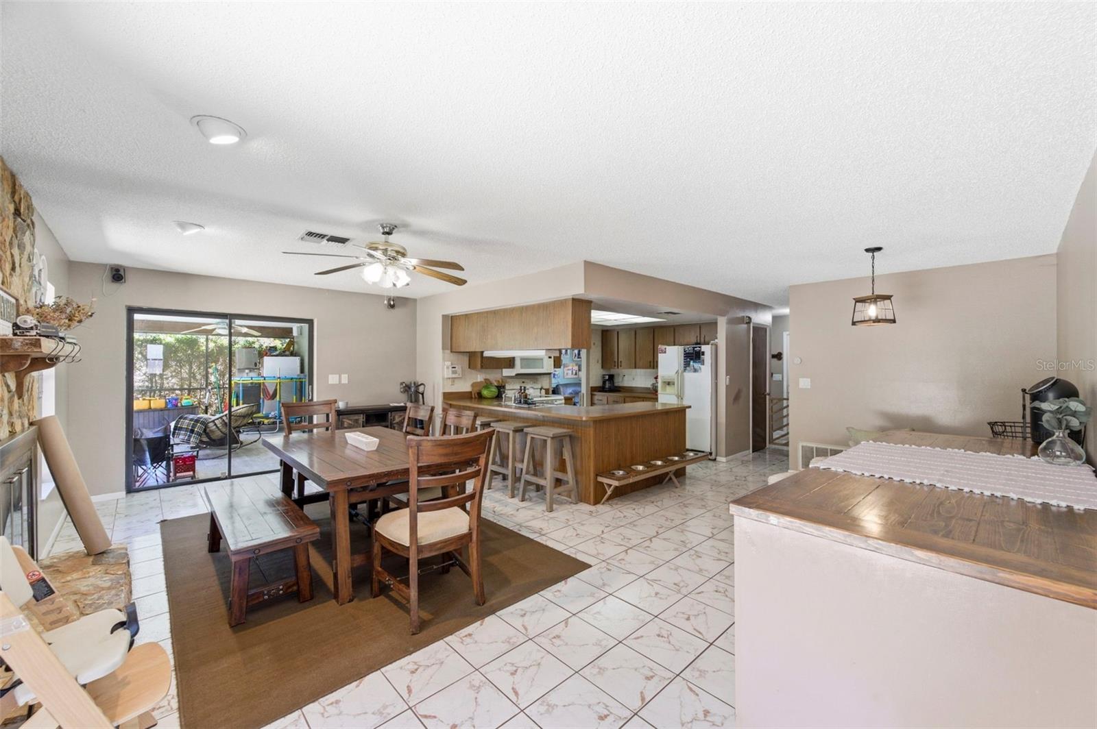 SPRING HILL - Residential