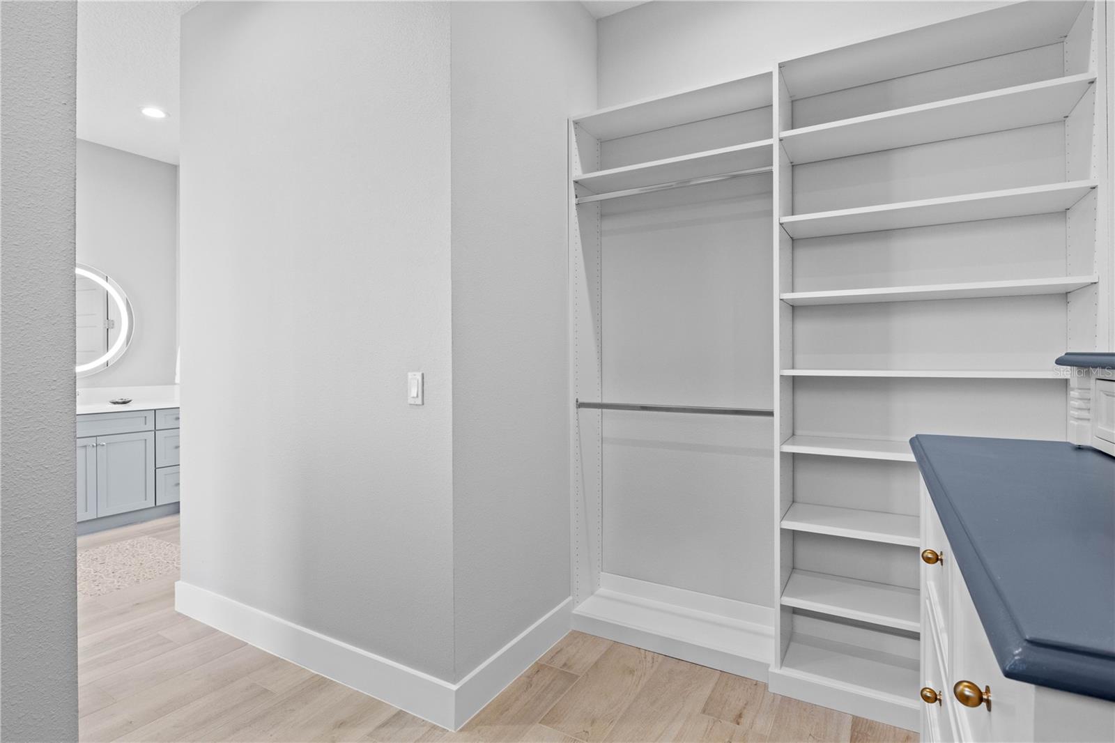 AQUA LAGOON - Residential