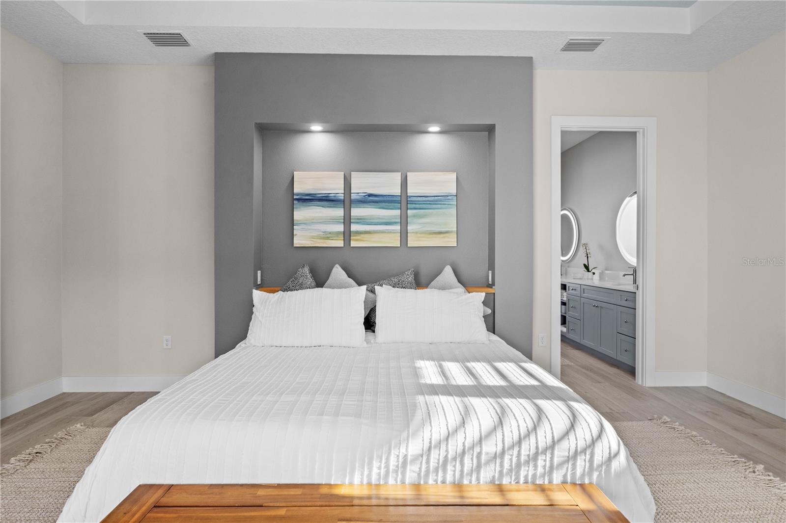 AQUA LAGOON - Residential