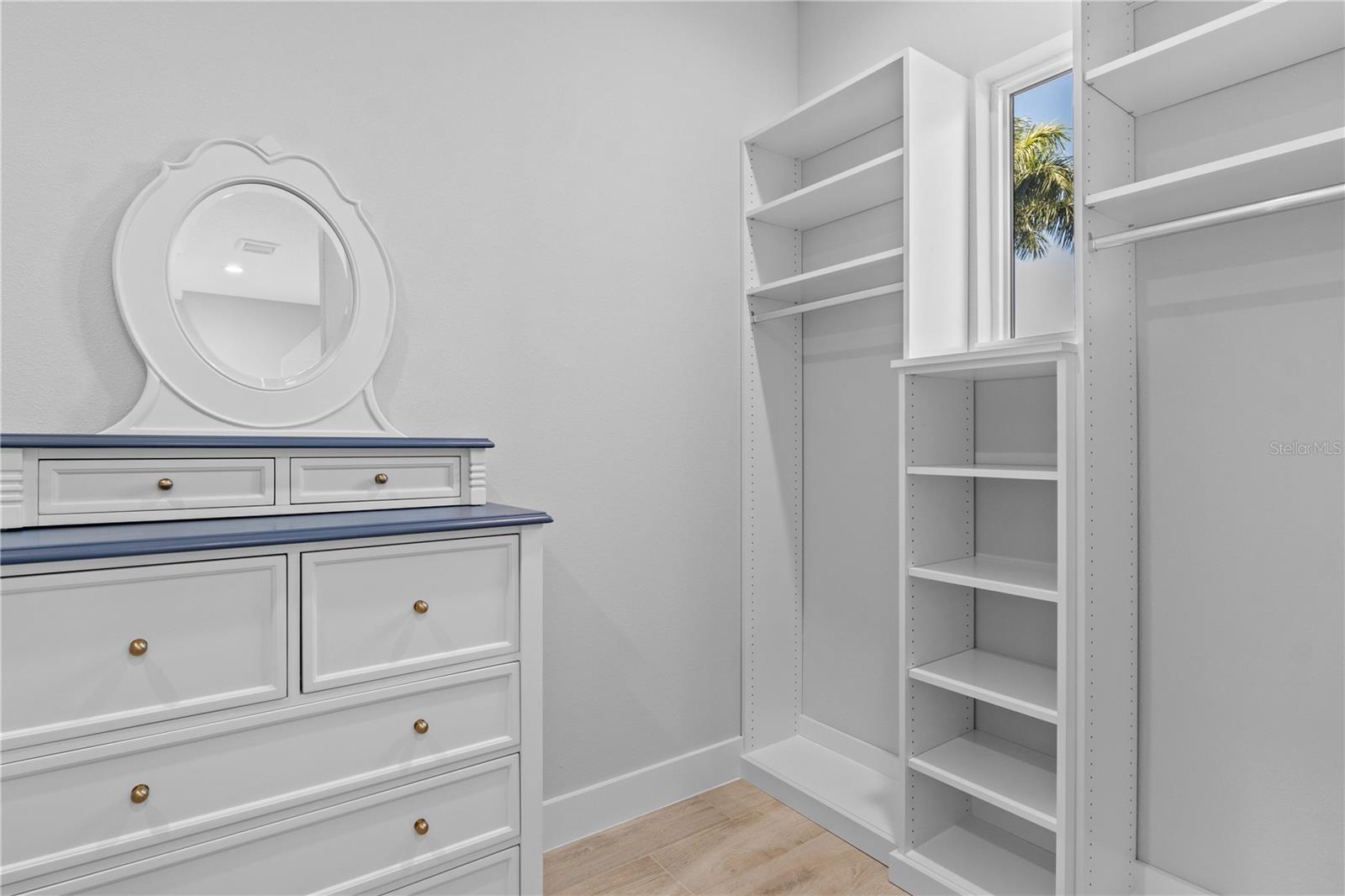 AQUA LAGOON - Residential