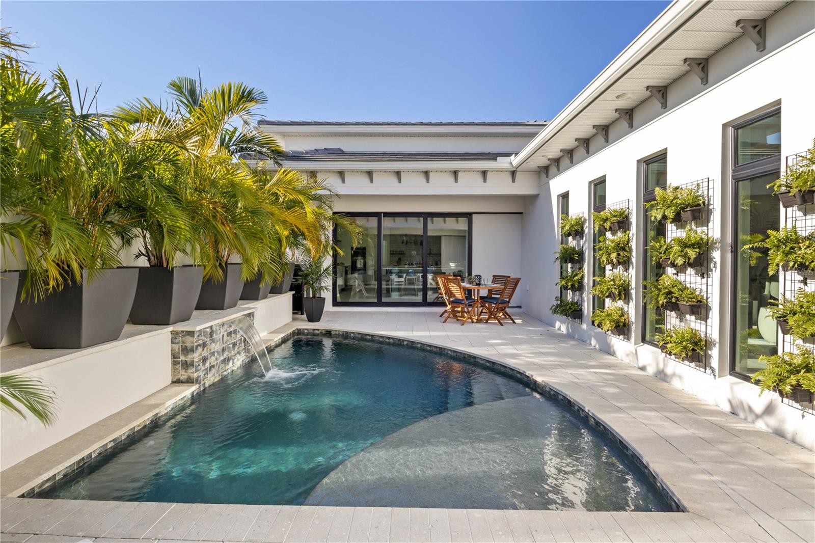 AQUA LAGOON - Residential