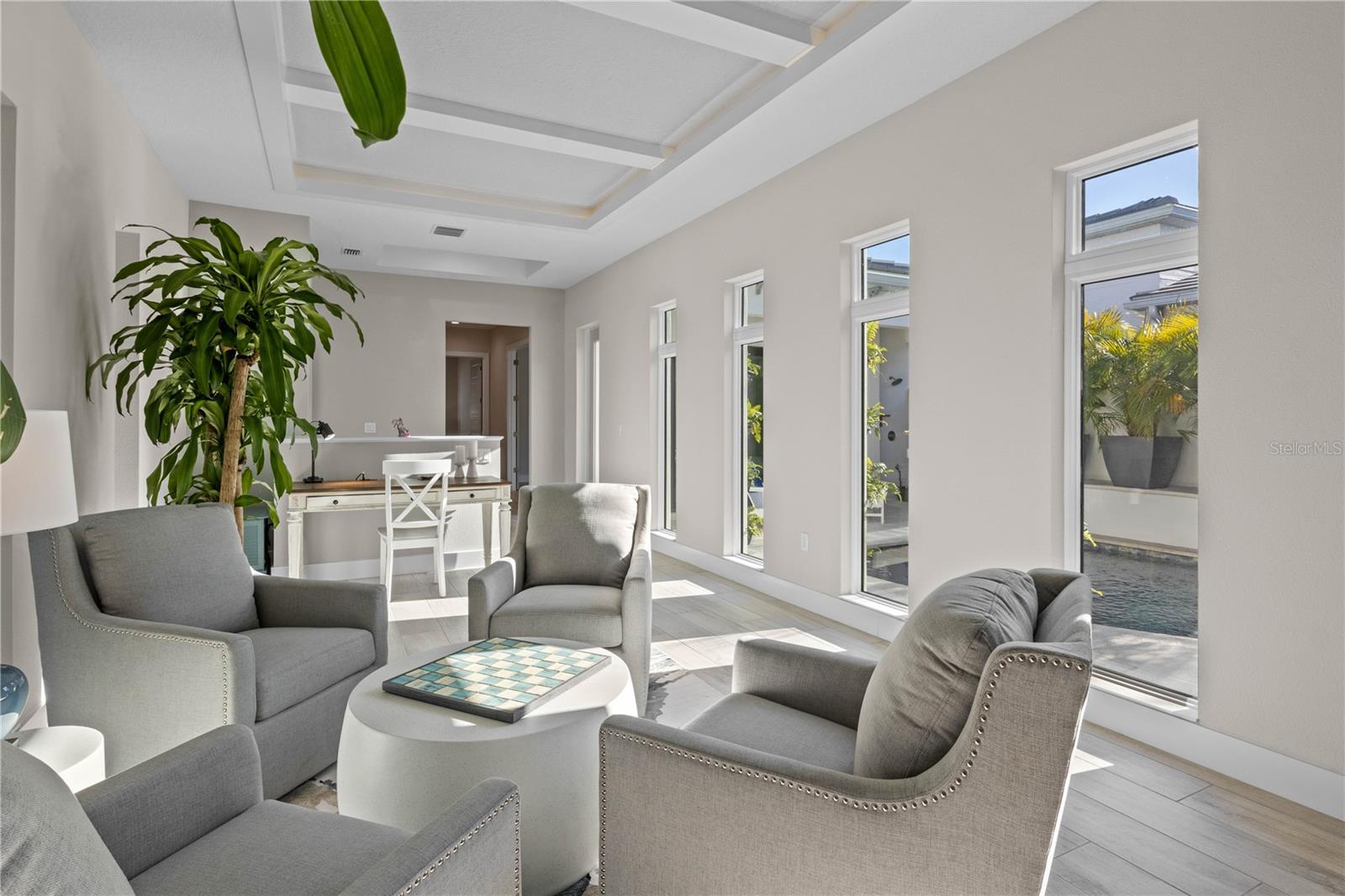 AQUA LAGOON - Residential