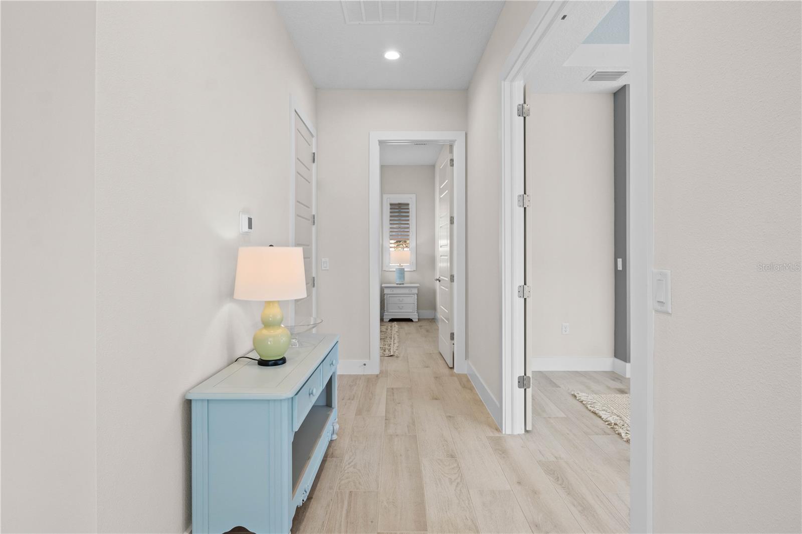 AQUA LAGOON - Residential