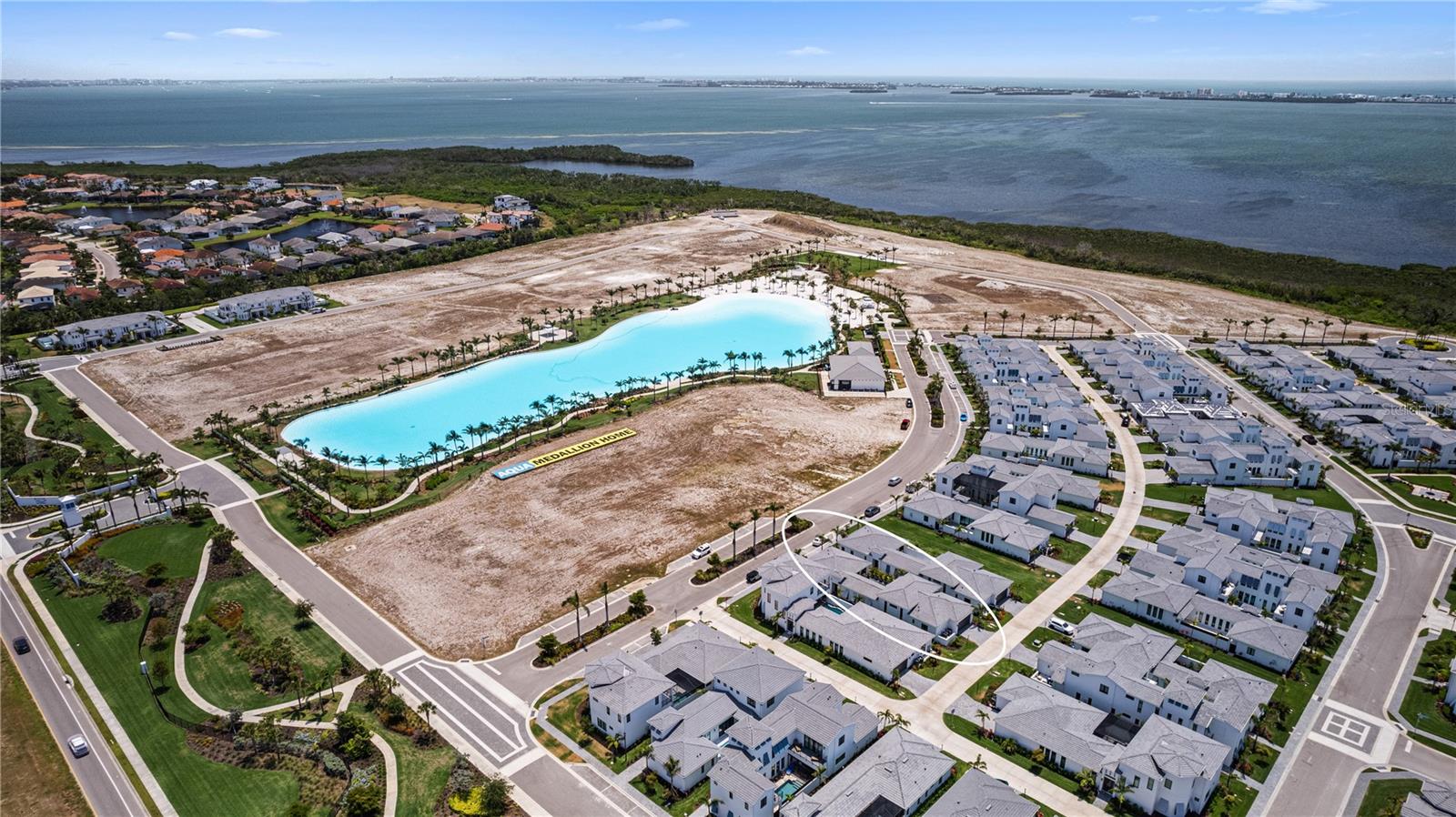 AQUA LAGOON - Residential