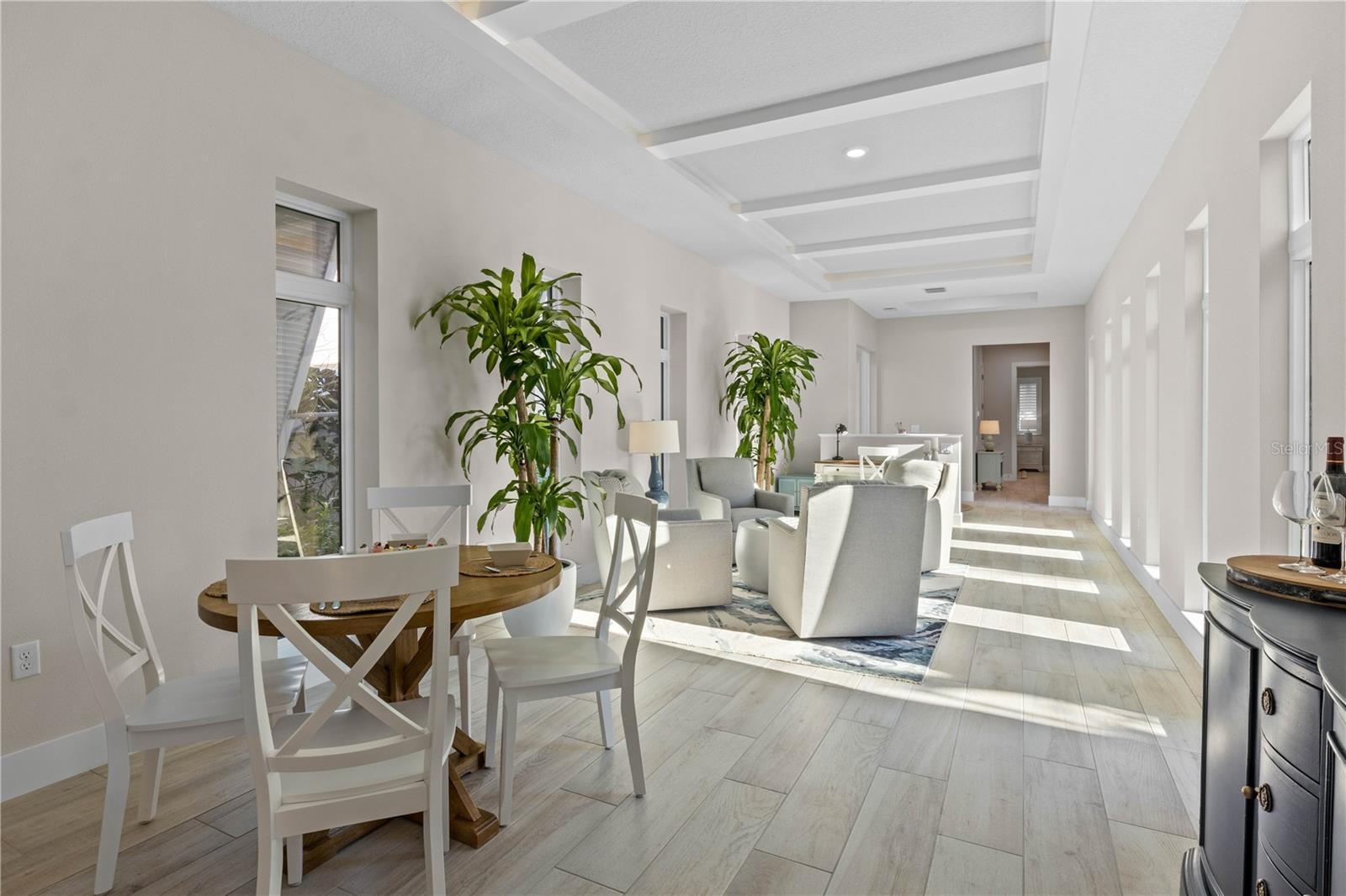 AQUA LAGOON - Residential