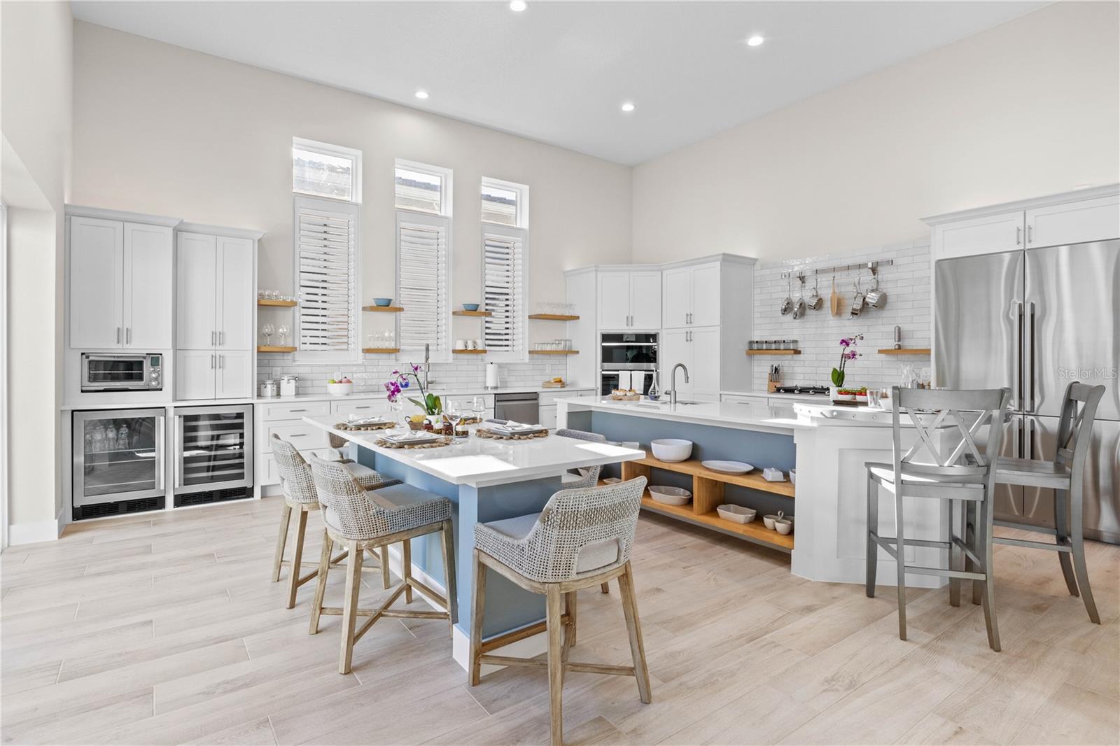 AQUA LAGOON - Residential