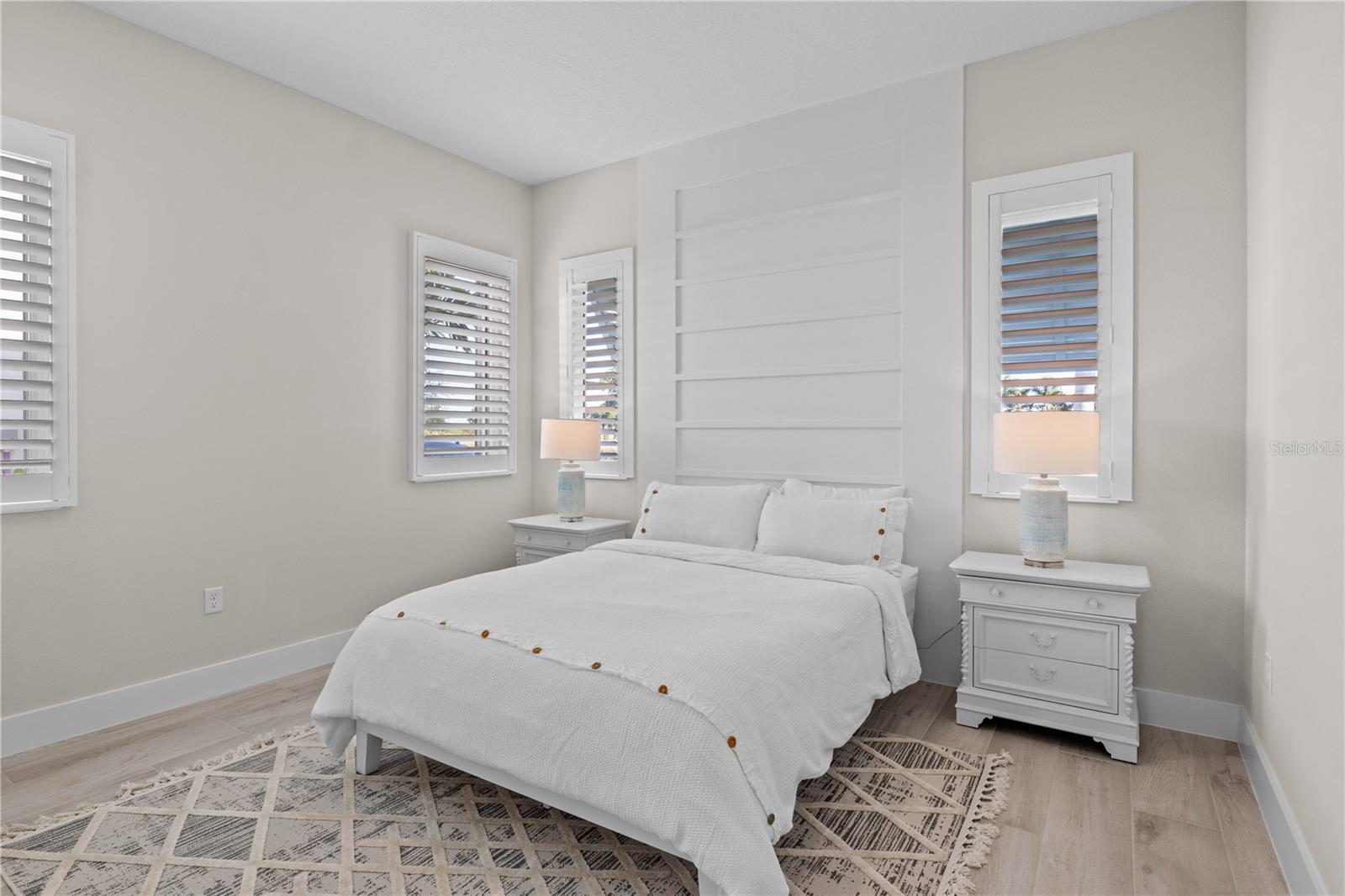 AQUA LAGOON - Residential