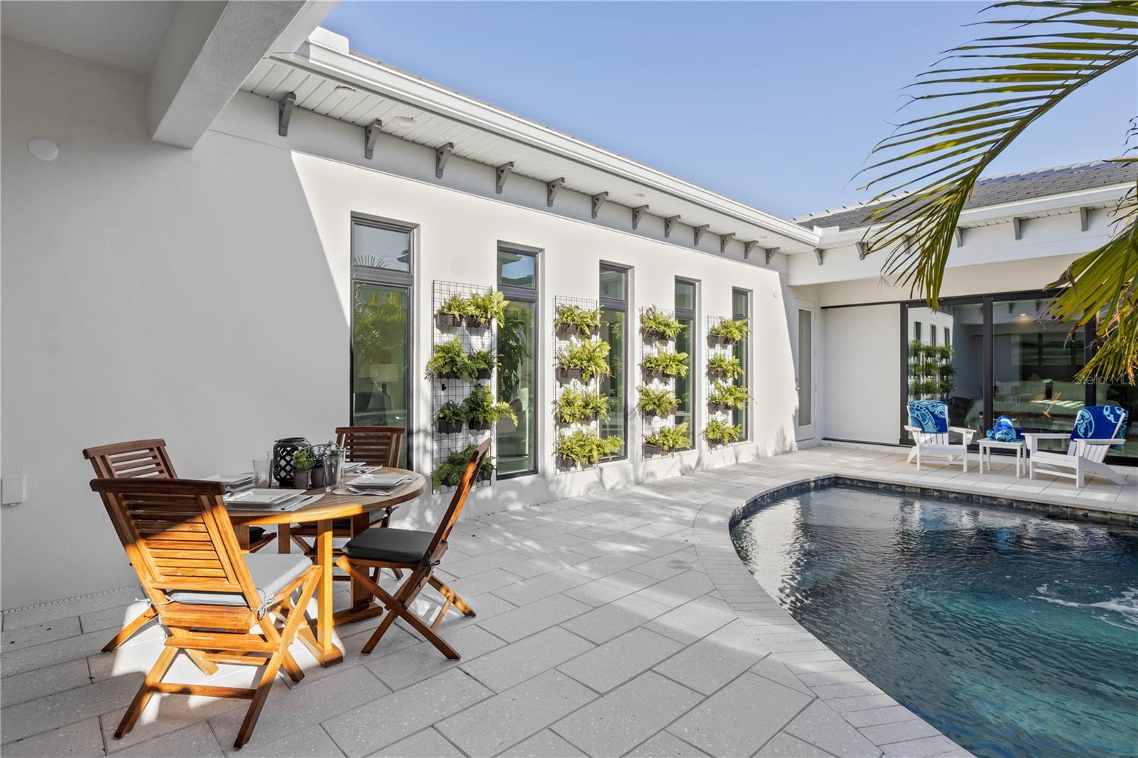 AQUA LAGOON - Residential