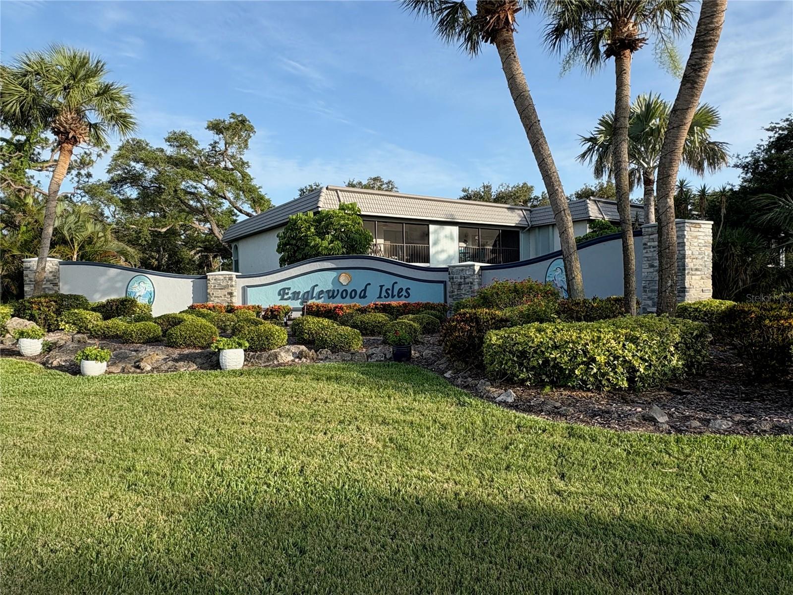 387 EDEN DR DRIVE