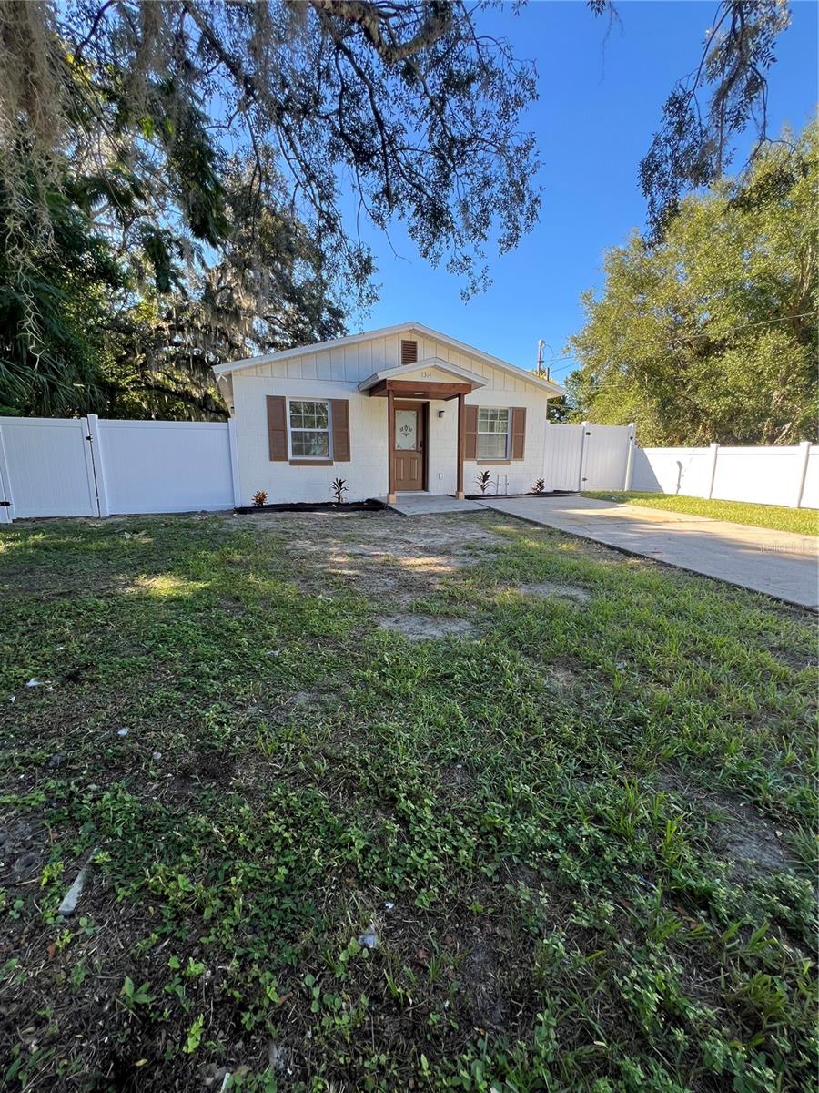 1314 ROBIE AVENUE