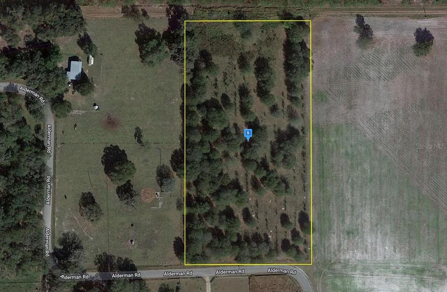 This beautiful 5 acre property in the Smith Ranchettes community provides you with beautiful views, lots of trees and paved roads. This lot appears to have access to some utilities for a quick and easy build. No HOA and has access to public roads. Don't miss out on what could be your new forever home. Out of state investor. Buyer will be responsible to confirm utilities, details listed and any restrictions. Great investment property! Listing is for land only. Street addresses can be for listing purposes only and vacant land will receive a true street address once improved. 

DUE TO THE HIGH VOLUME OF VACANT LAND LISTINGS THAT I HAVE, I MAKE IT MY POLICY TO PUT ALL KNOWN FACTS AND INFORMATION IN THE WRITE UP AS PROVIDED BY SELLERS AND THE COUNTY DATA, BUT I DO NOT GUARANTEE THE ACCURACY OF THE INFORMATION. EACH BUYER IS RESPONSIBLE FOR DOING YOUR OWN HOMEWORK ON ALL THE FACTS AND FIGURES ON VACANT LAND AND THE LISTING AGENT IS TO BE HELD HARMLESS OF ANY DEFICIENCIES OR MISREPRESENTATIONS. I DO MY BEST TO PUT IT ALL IN THE LISTING, SO IF YOU DON'T SEE THE ANSWER YOU ARE LOOKING FOR, I MOST LIKELY DON'T HAVE THE INFORMATION EITHER. YOU WILL NEED TO CALL THE COUNTY FOR GUIDANCE. PLEASE BE SURE TO DO YOUR OWN HOMEWORK ON EACH LISTING AND MAKE SURE THE LAND SUITS YOUR NEEDS. THANKS!